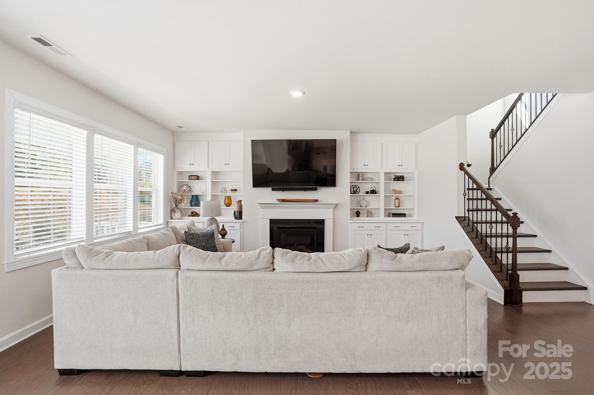25005 Westwick Lane — Huntersville