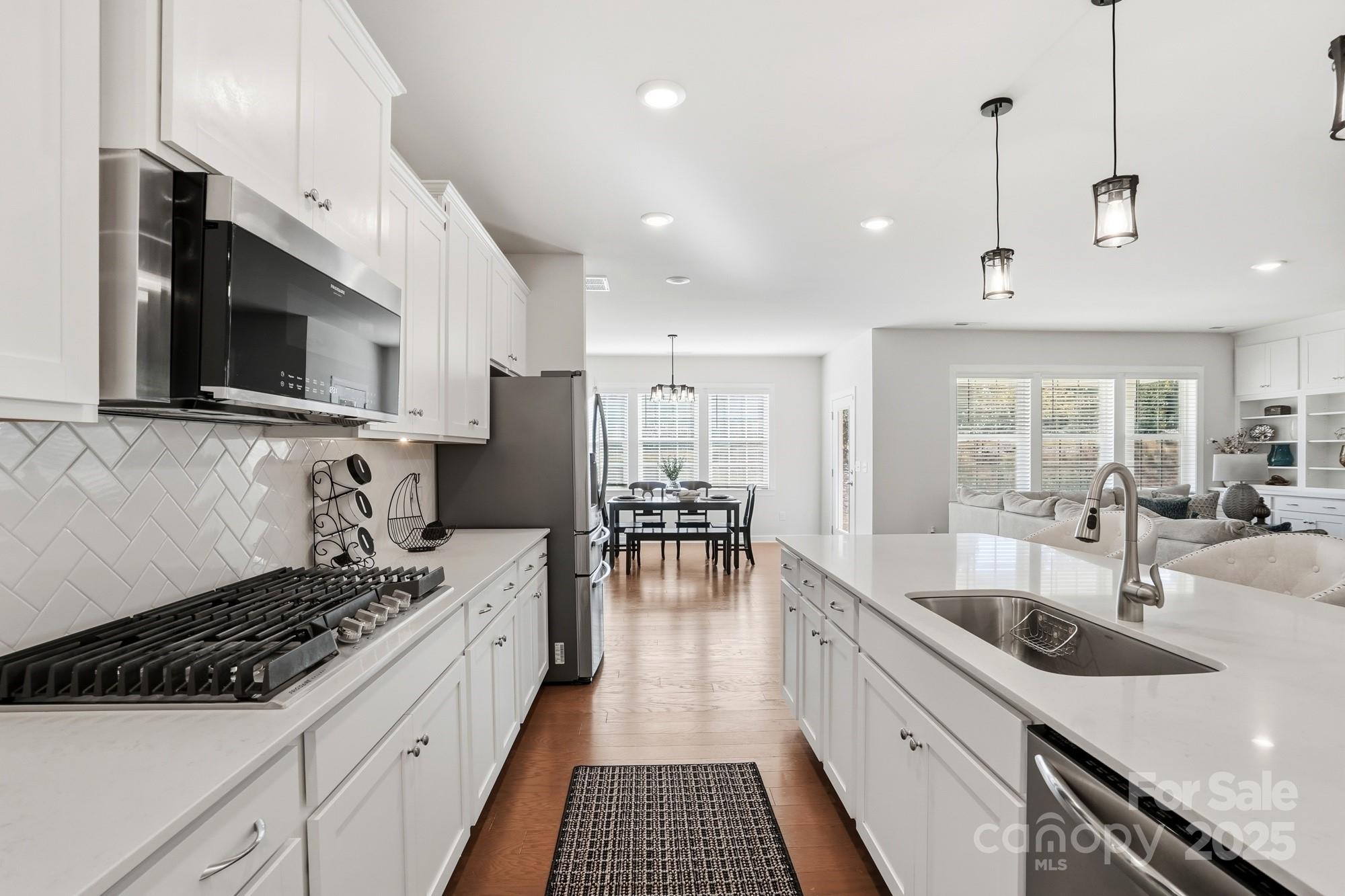 25005 Westwick Lane — Huntersville