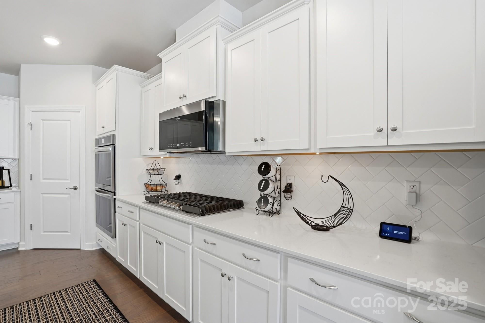 25005 Westwick Lane — Huntersville