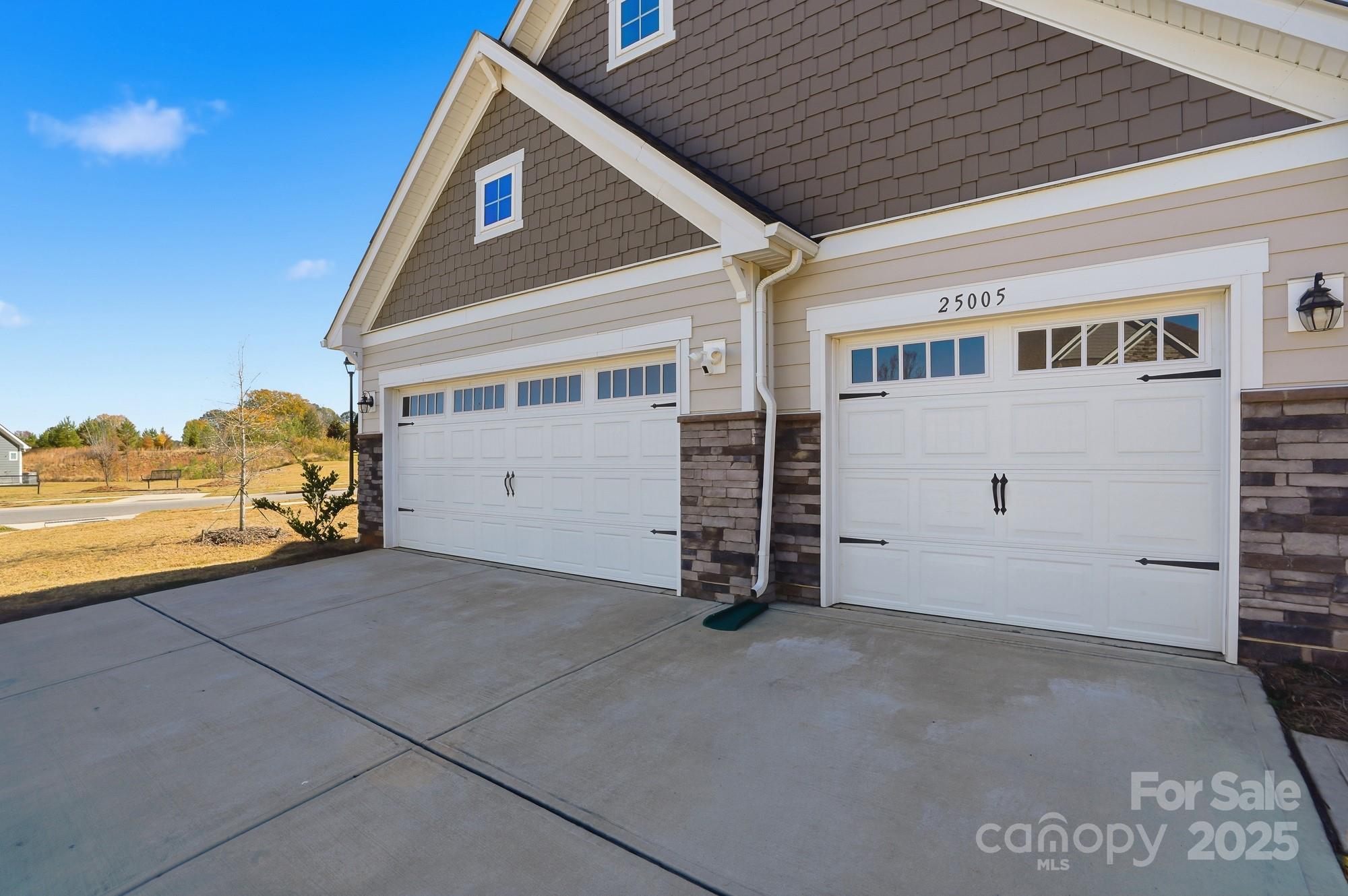 25005 Westwick Lane — Huntersville