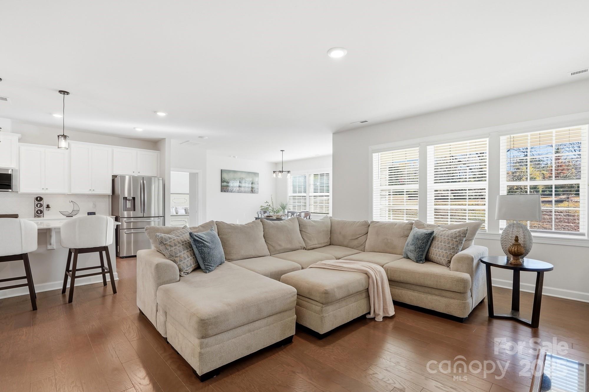 25005 Westwick Lane — Huntersville