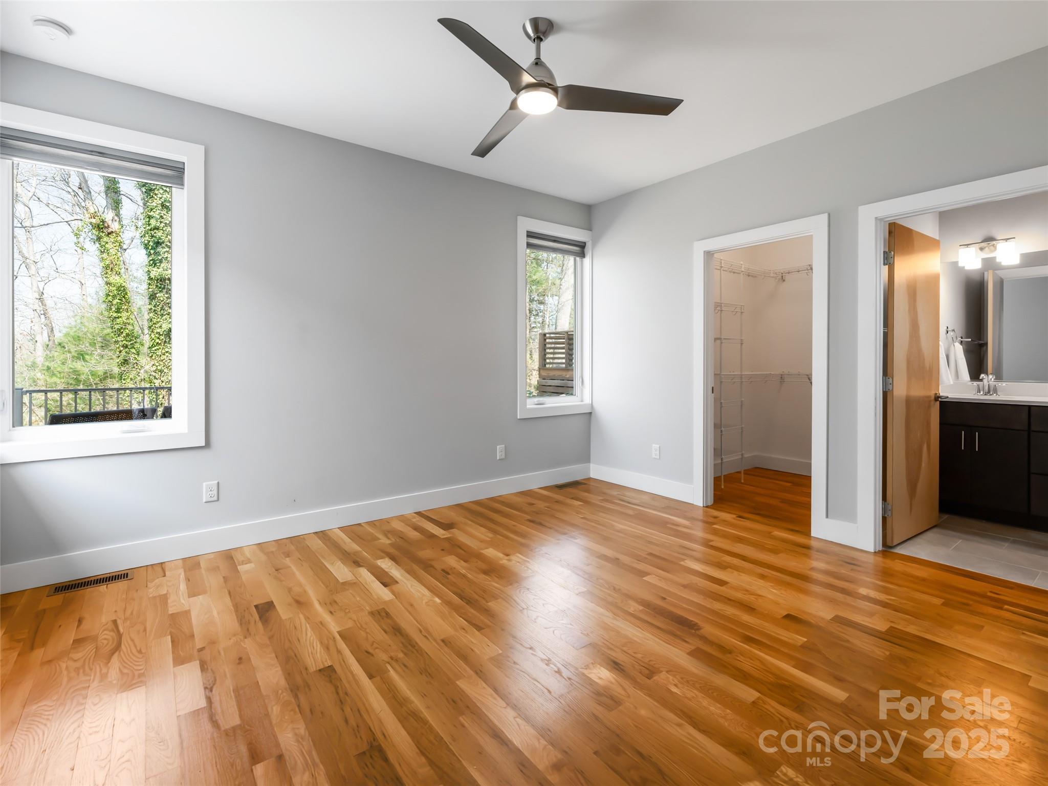 27 Mauricet Lane — Asheville