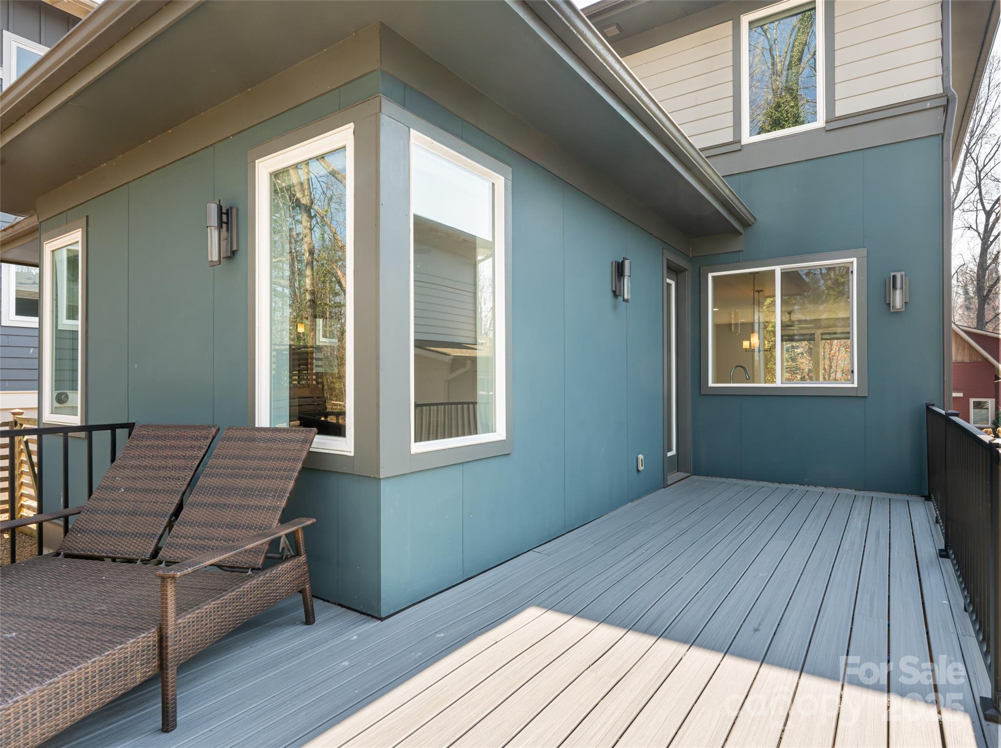 27 Mauricet Lane — Asheville
