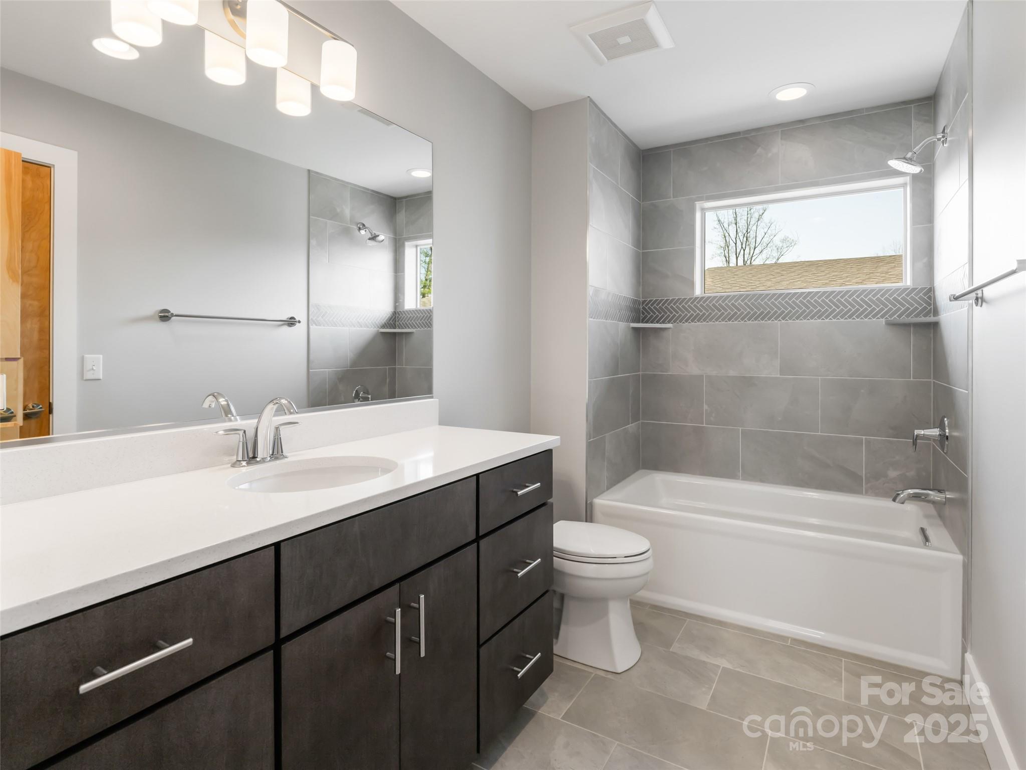 27 Mauricet Lane — Asheville