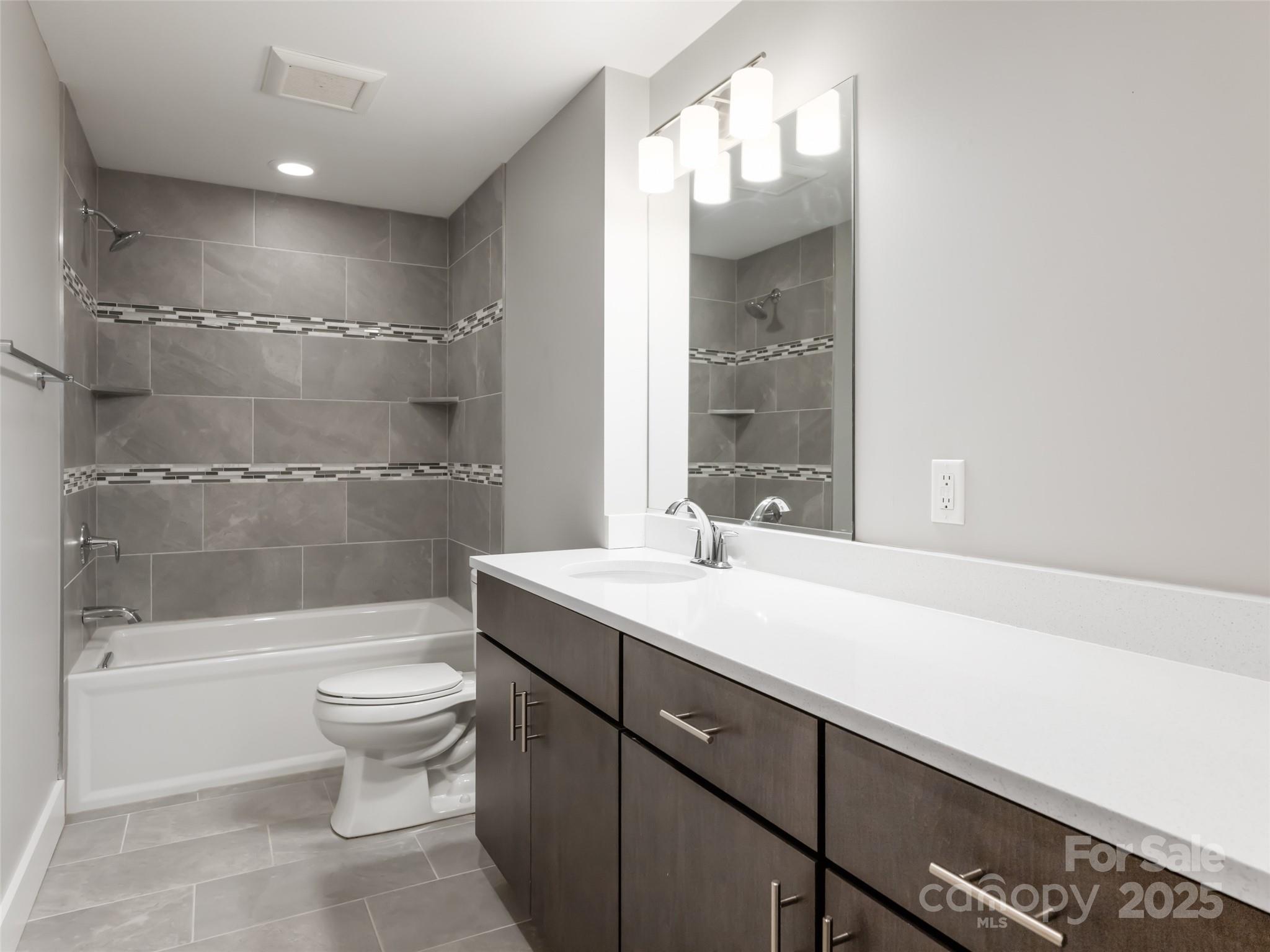 27 Mauricet Lane — Asheville