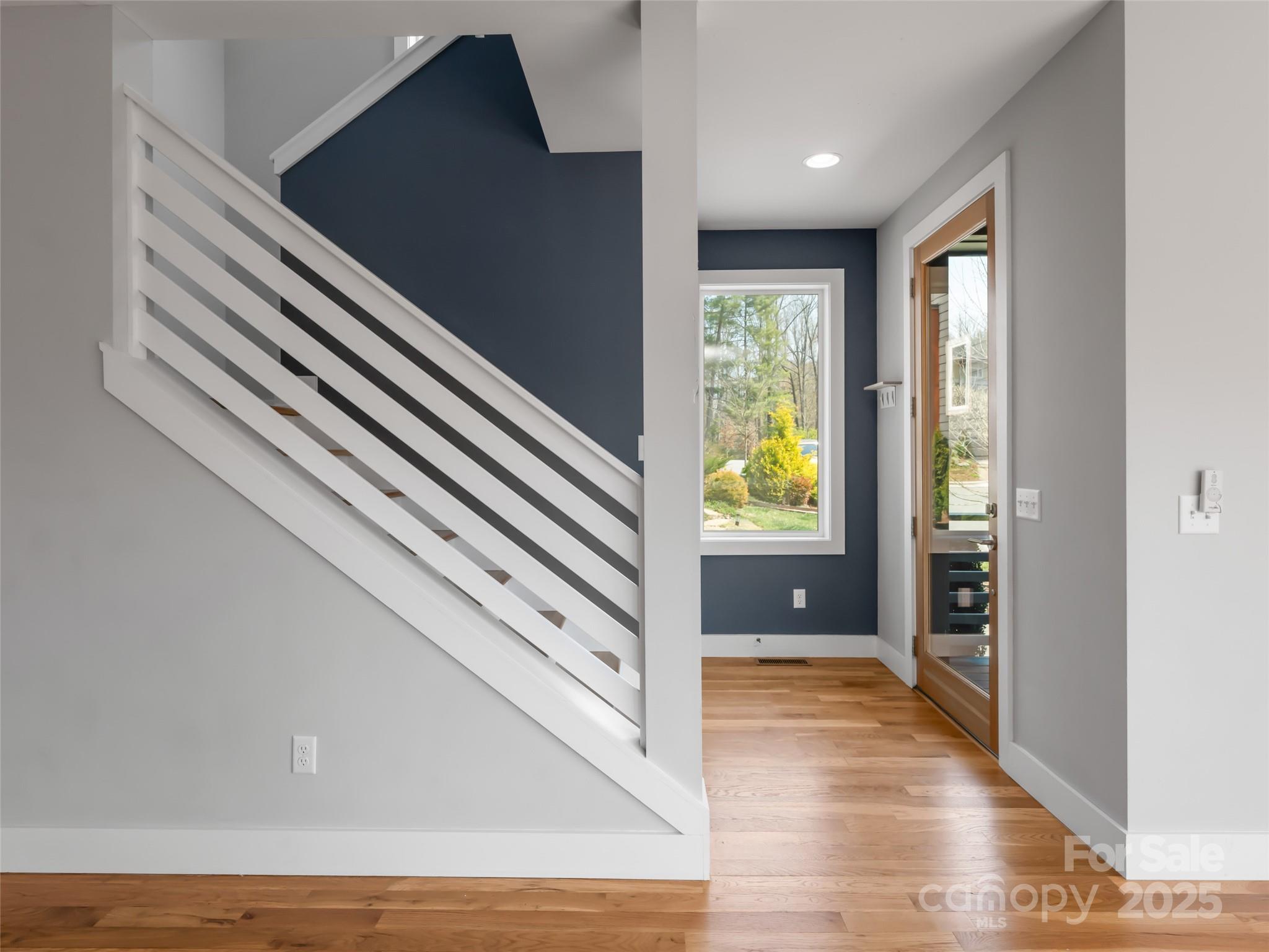 27 Mauricet Lane — Asheville