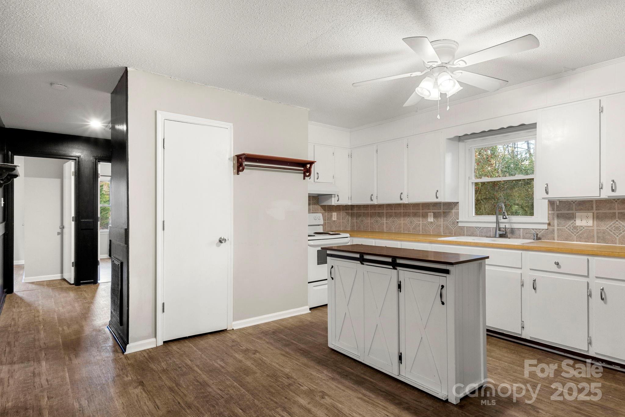 604 Cold Stream Circle — Chester