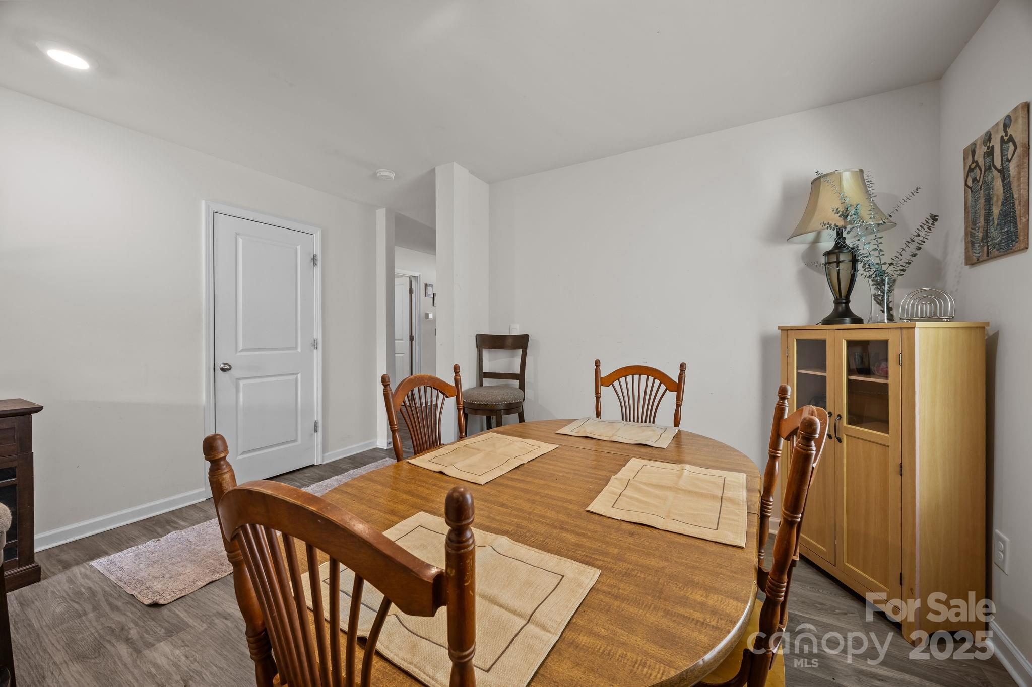 2124 Eastway Drive — Dallas