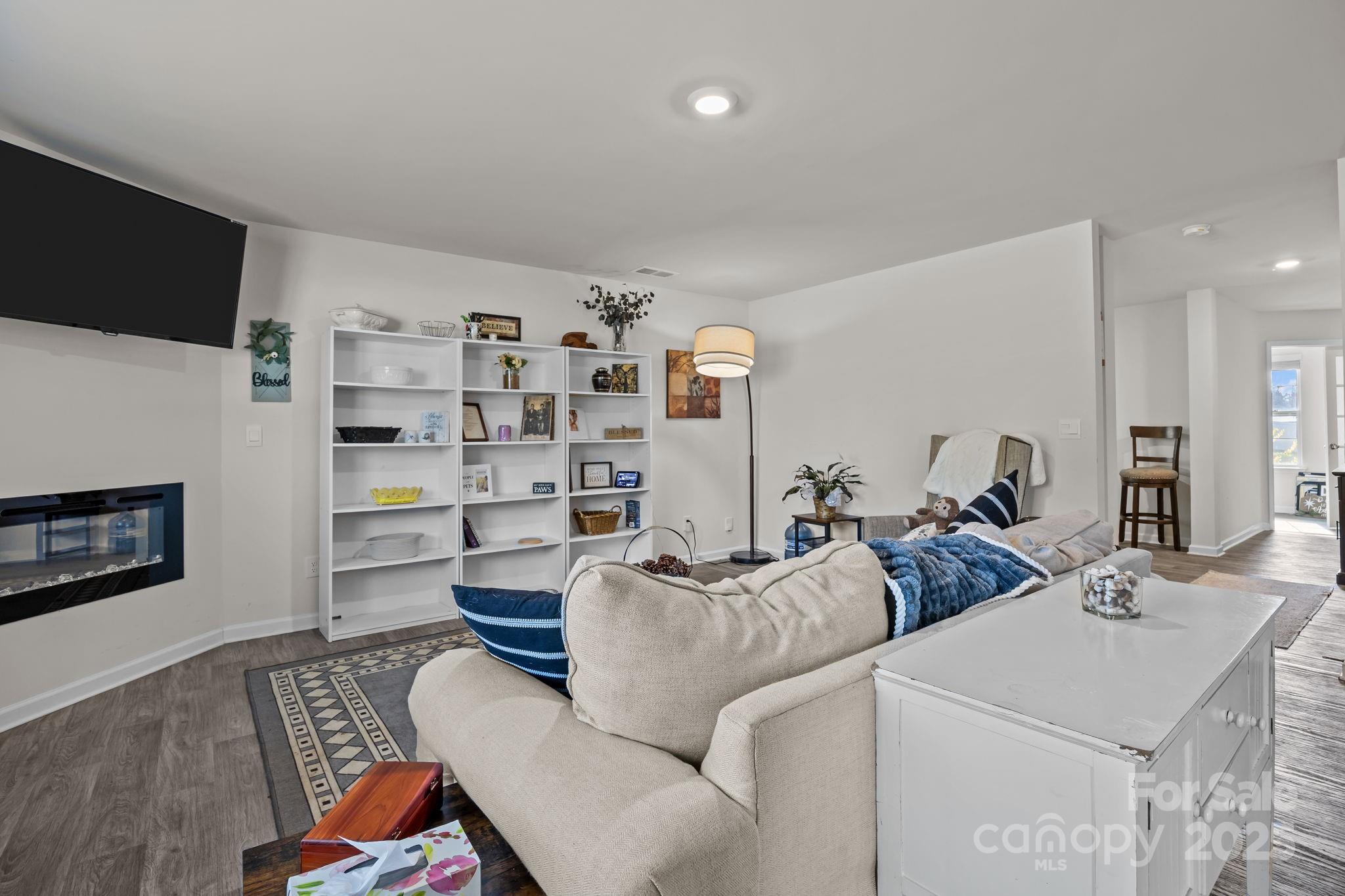 2124 Eastway Drive — Dallas