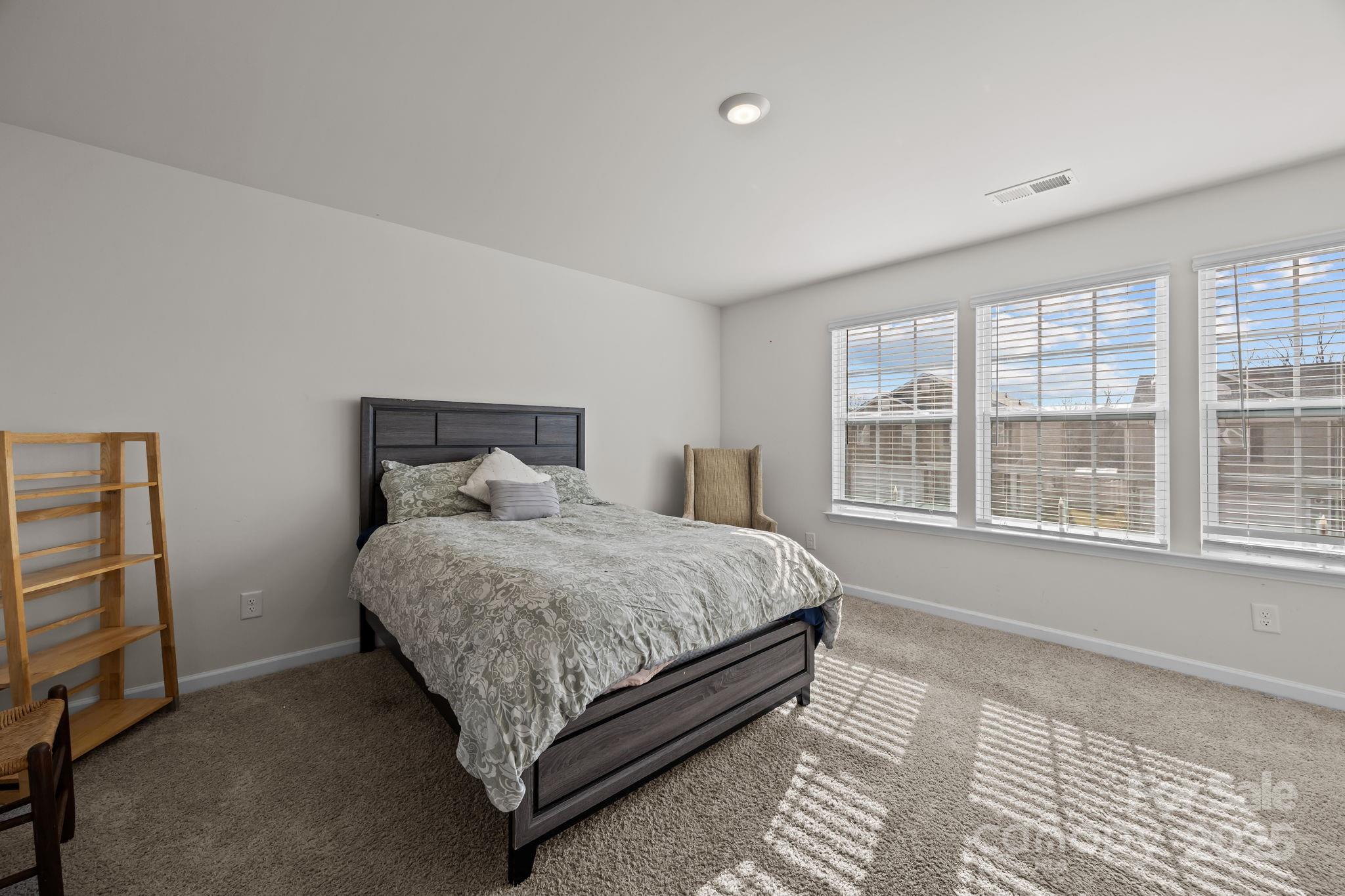 2124 Eastway Drive — Dallas