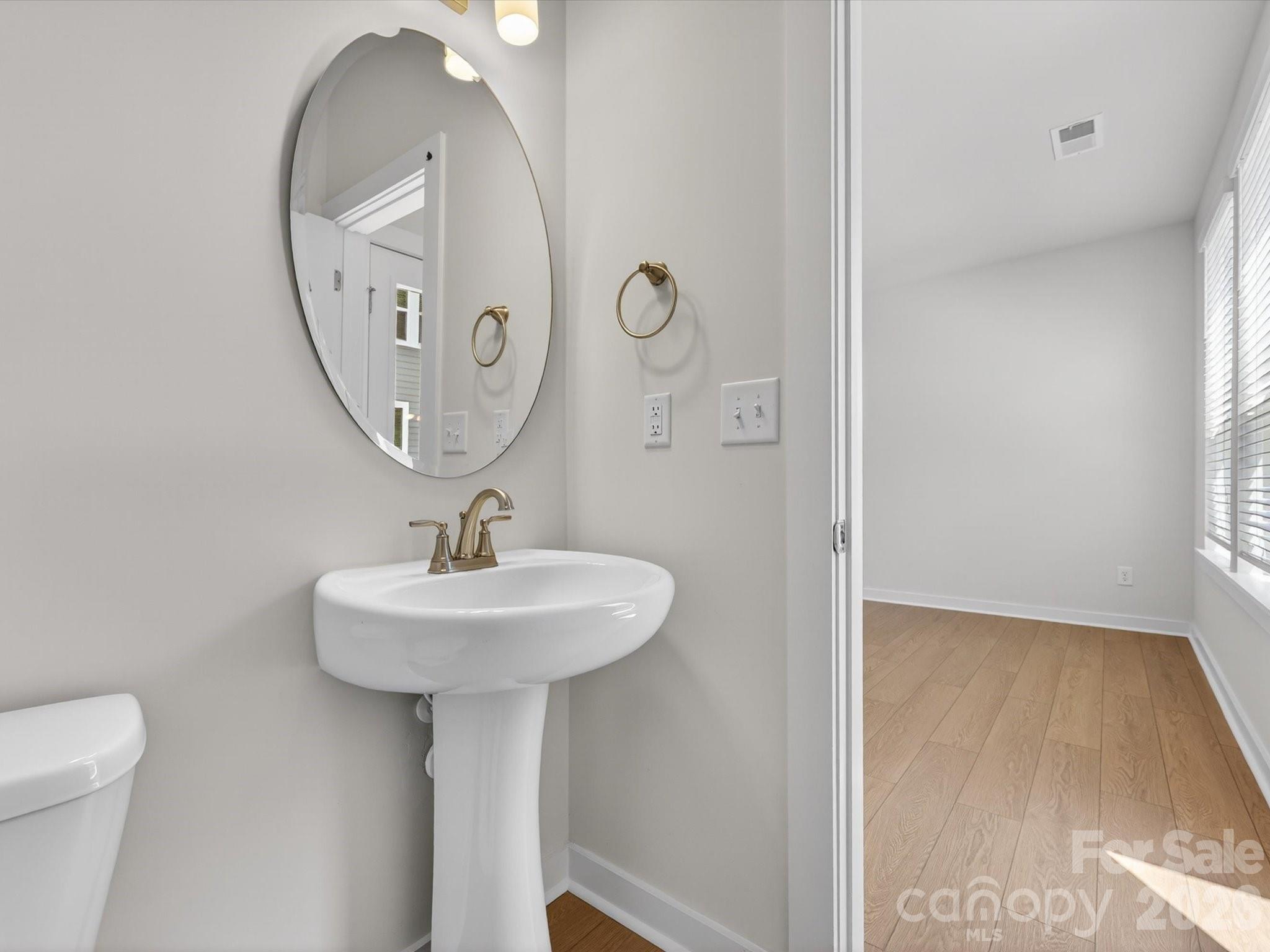 1526 Lithium Lane — Charlotte