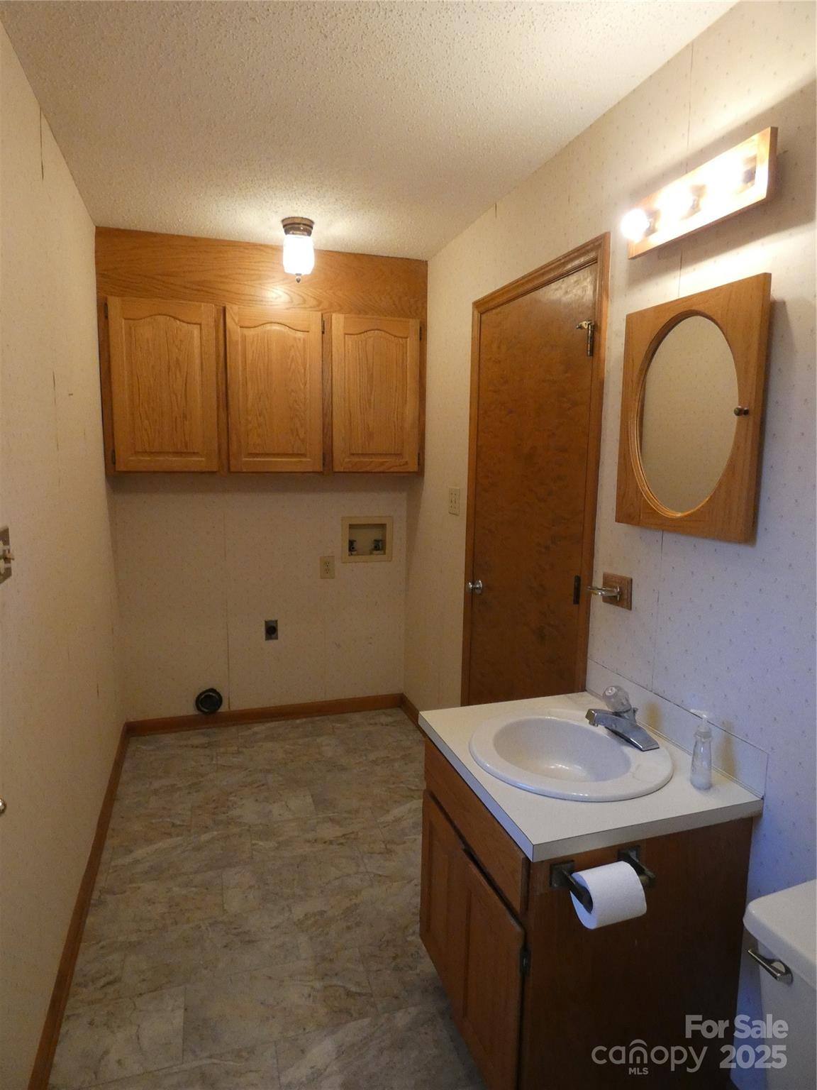 150 Fonda Road — Statesville