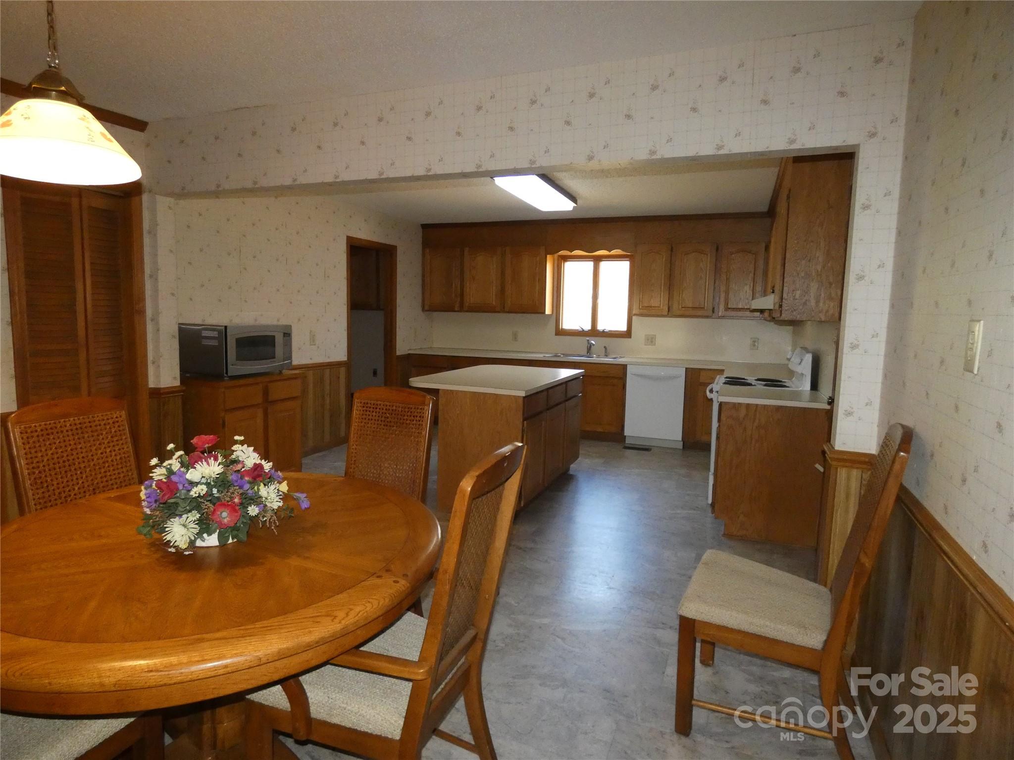 150 Fonda Road — Statesville