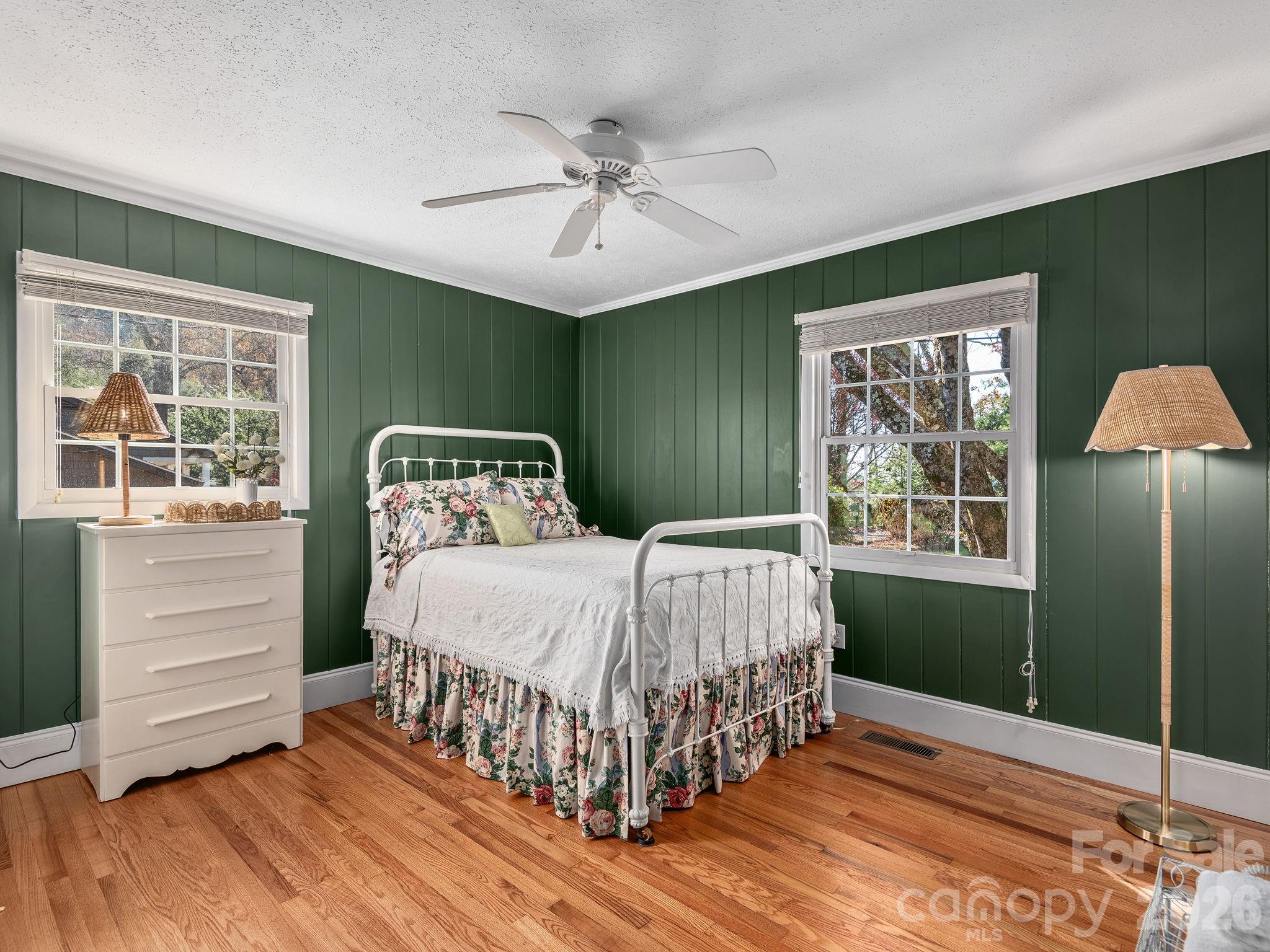 500 N Griffing Boulevard — Asheville