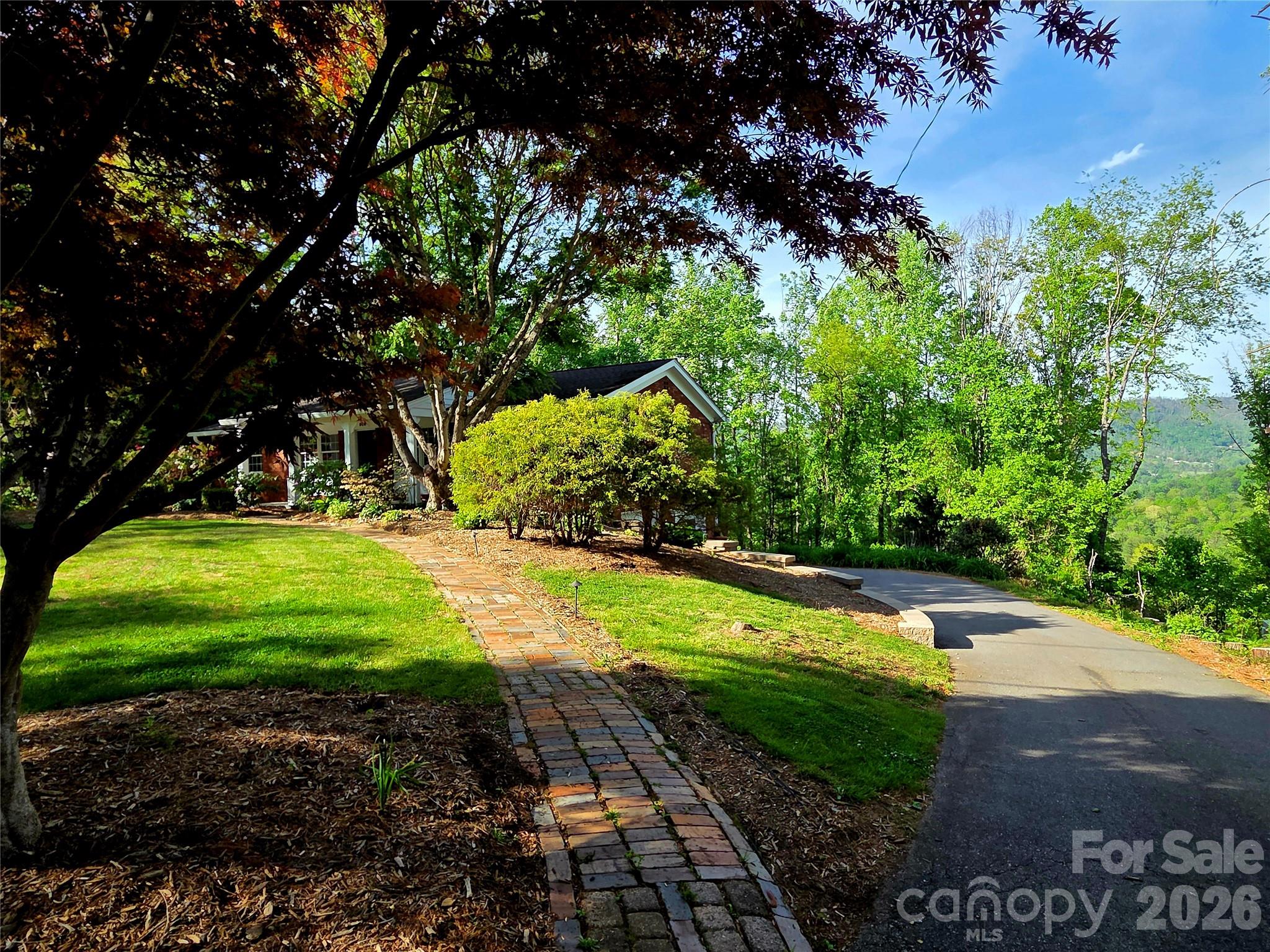 500 N Griffing Boulevard — Asheville