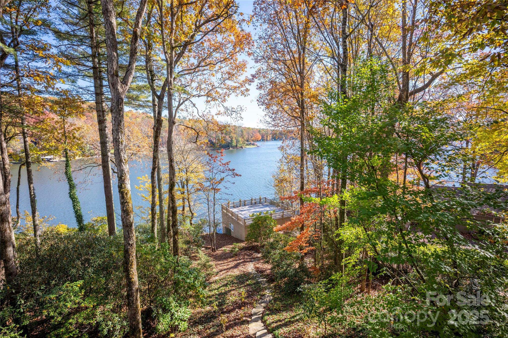 132 Red Bird Circle — Lake Toxaway