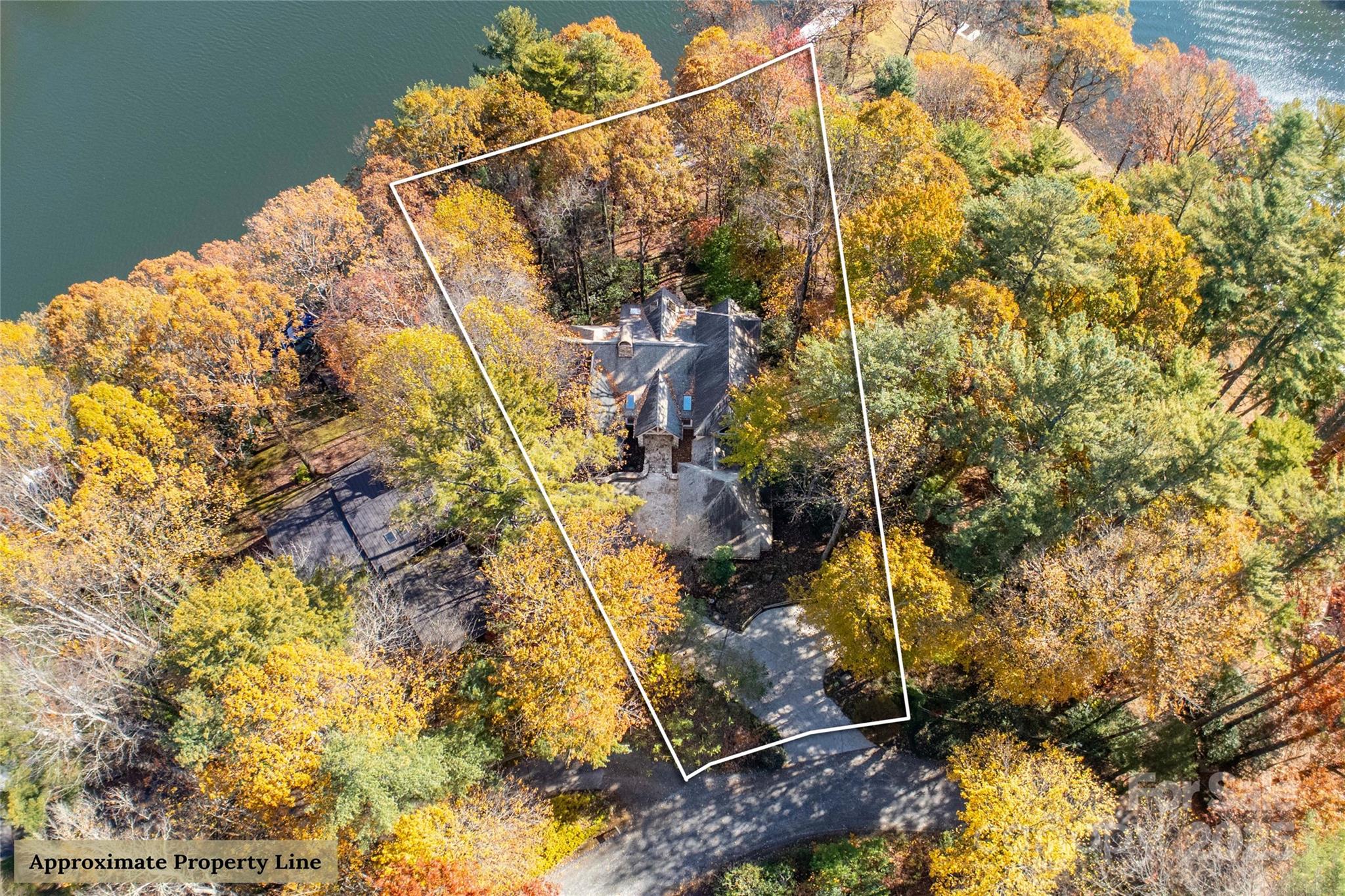 132 Red Bird Circle — Lake Toxaway