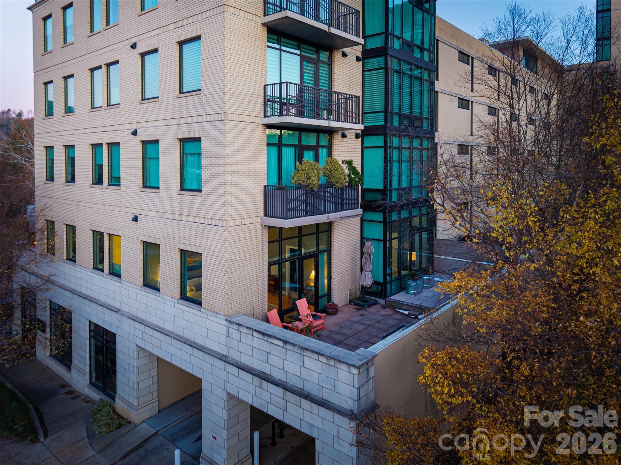 60 N Market Street #117 — Asheville
