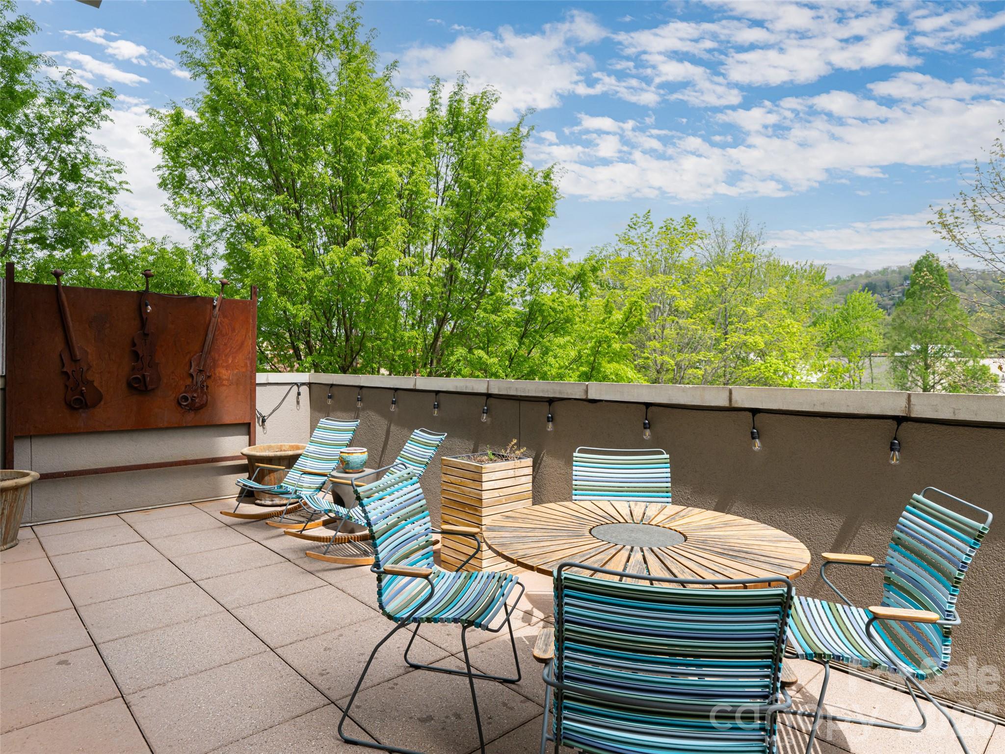 60 N Market Street #117 — Asheville