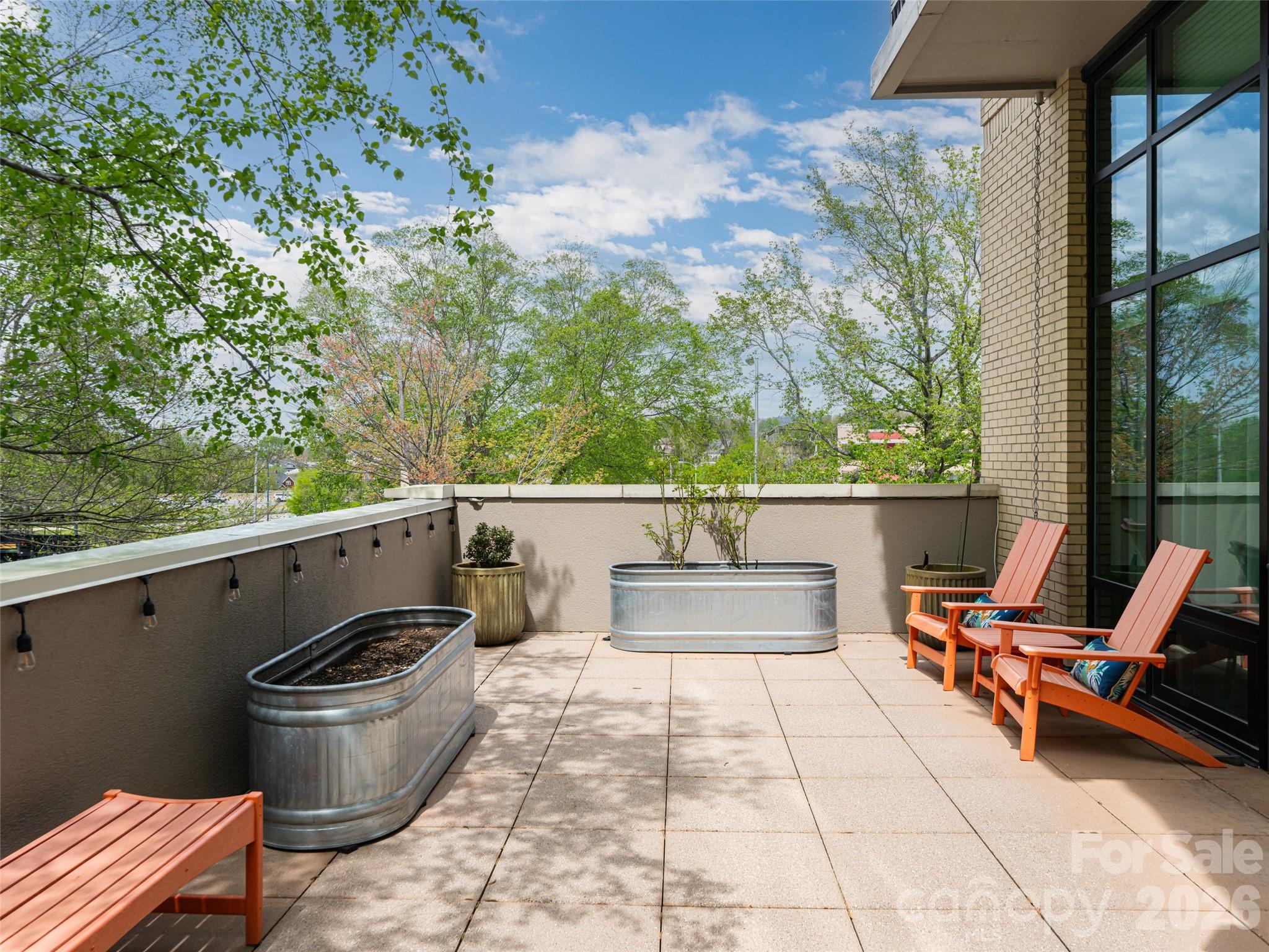 60 N Market Street #117 — Asheville