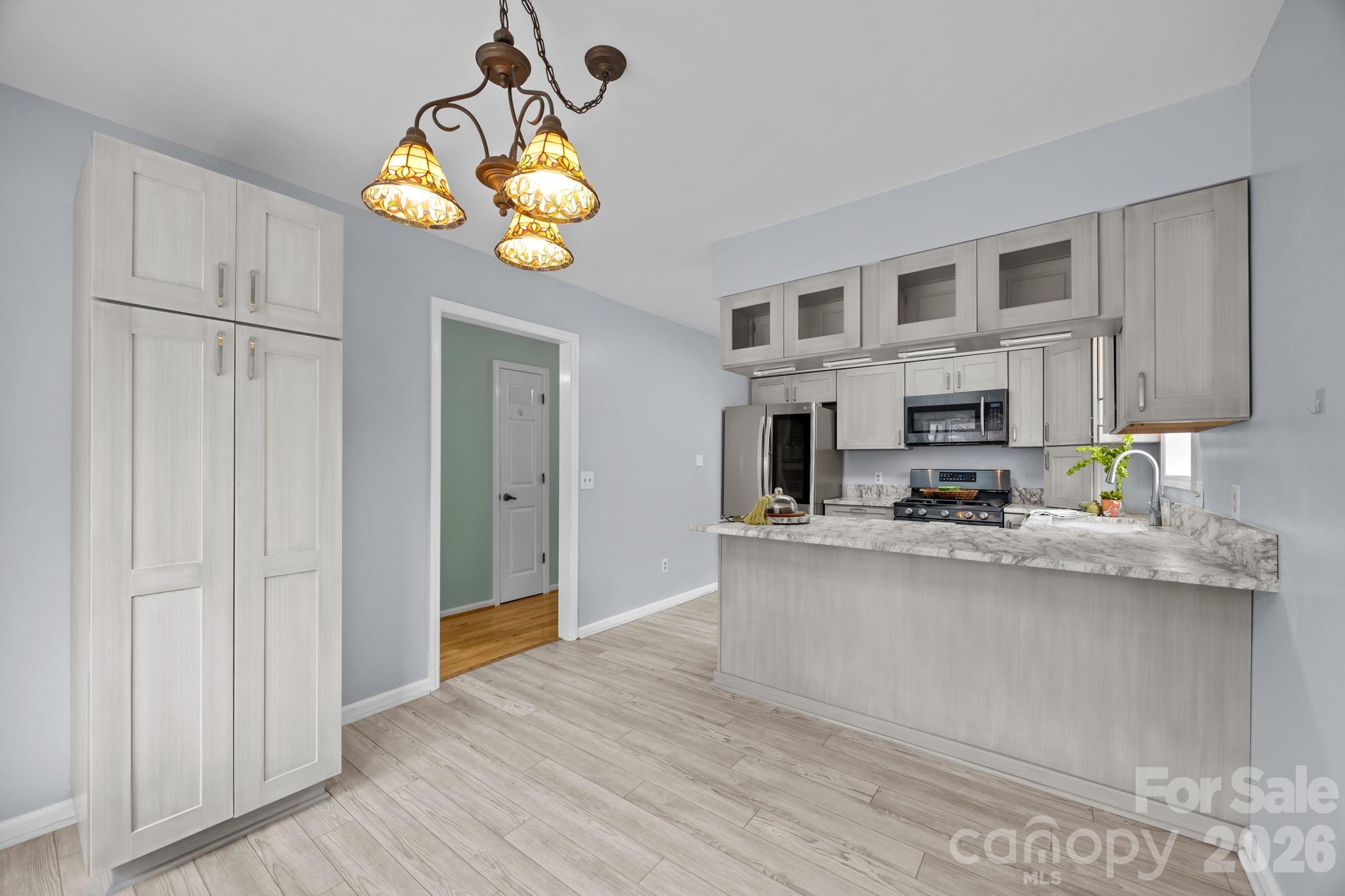 125 Exeter Court — Hendersonville