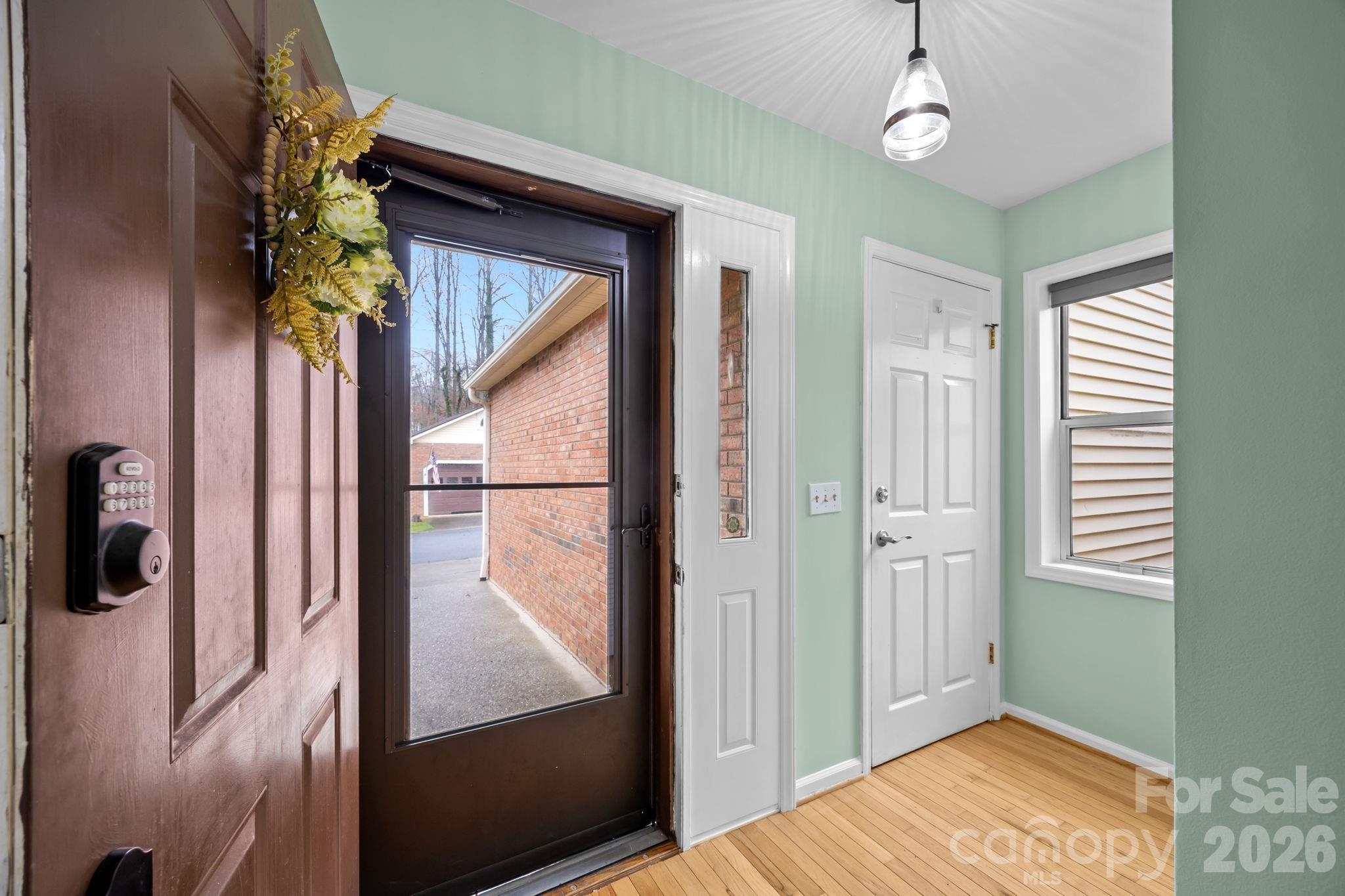 125 Exeter Court — Hendersonville