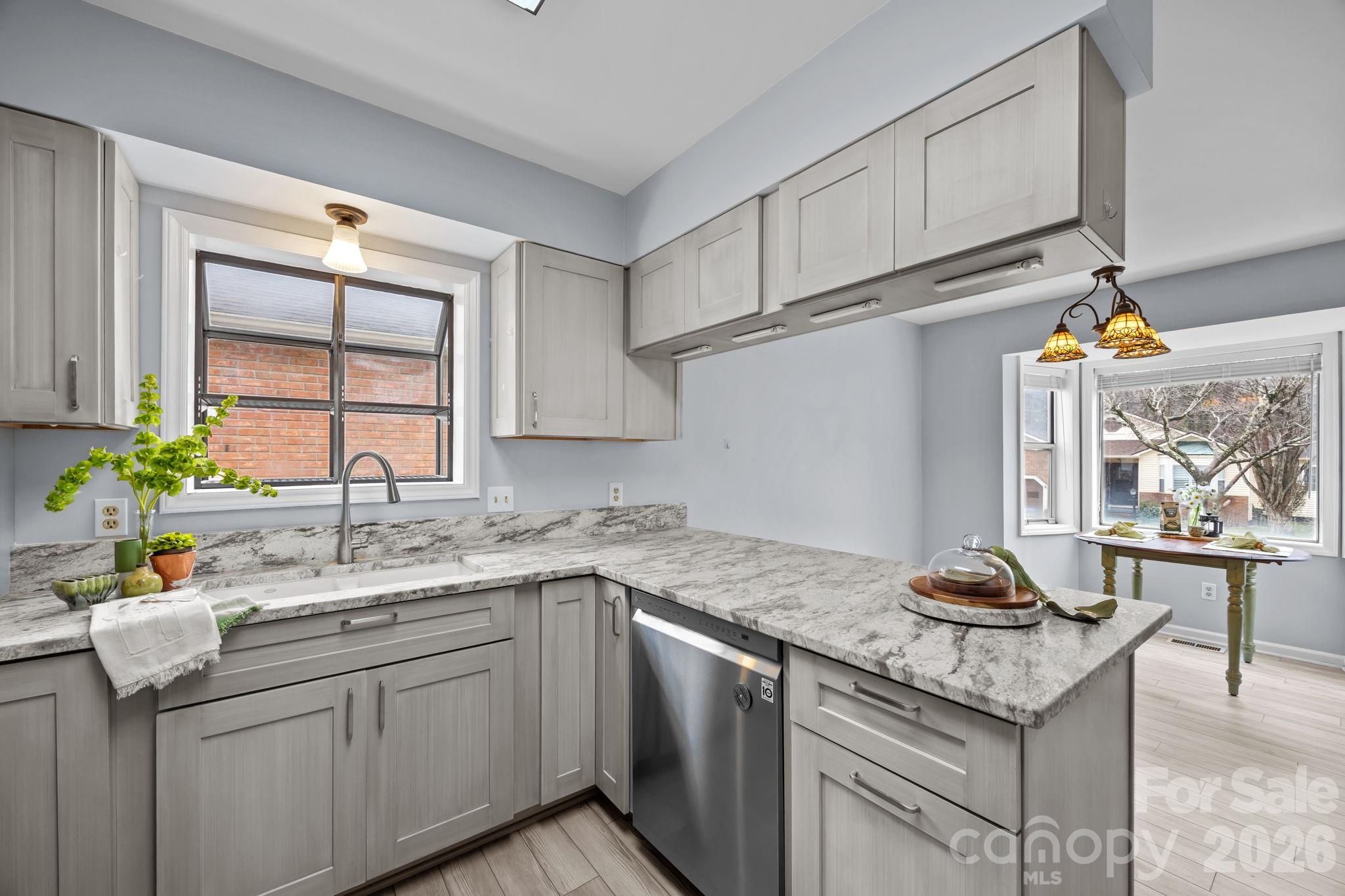 125 Exeter Court — Hendersonville