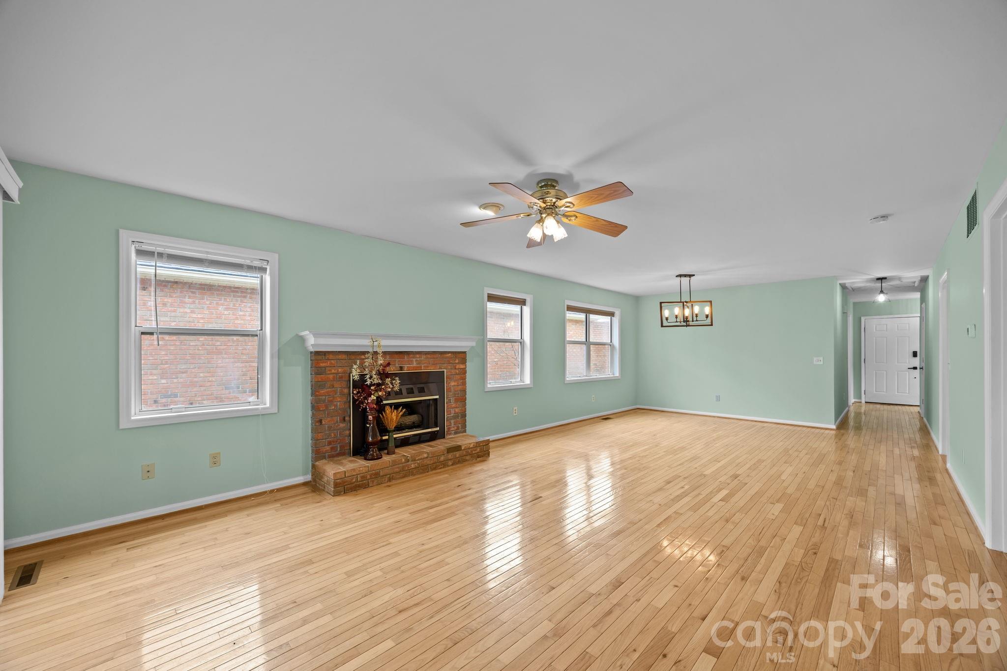 125 Exeter Court — Hendersonville
