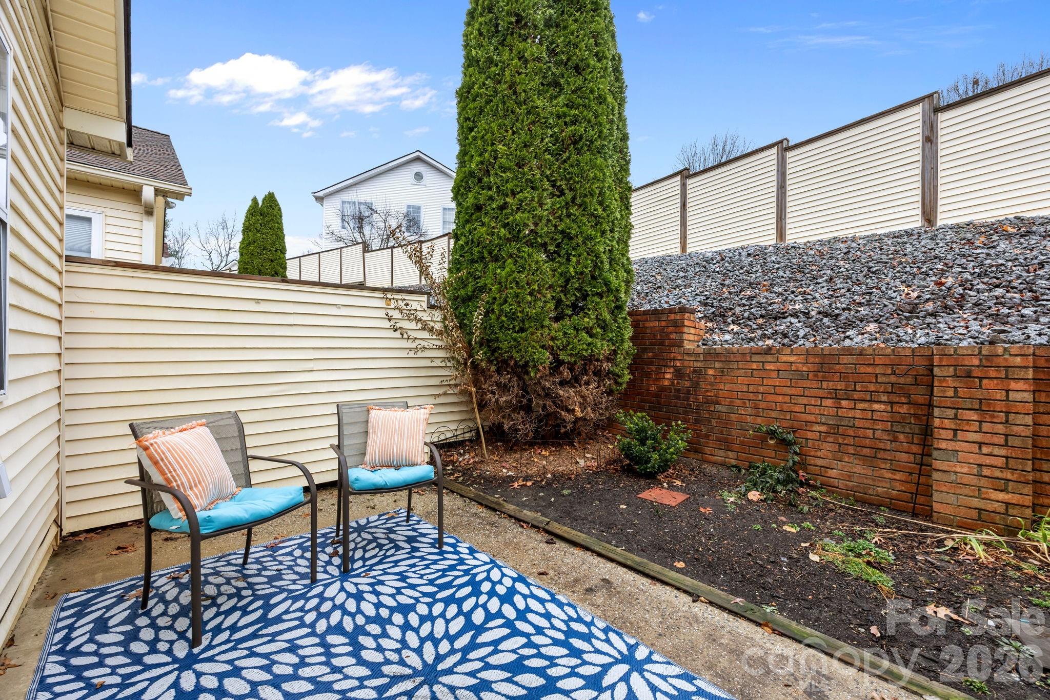 125 Exeter Court — Hendersonville