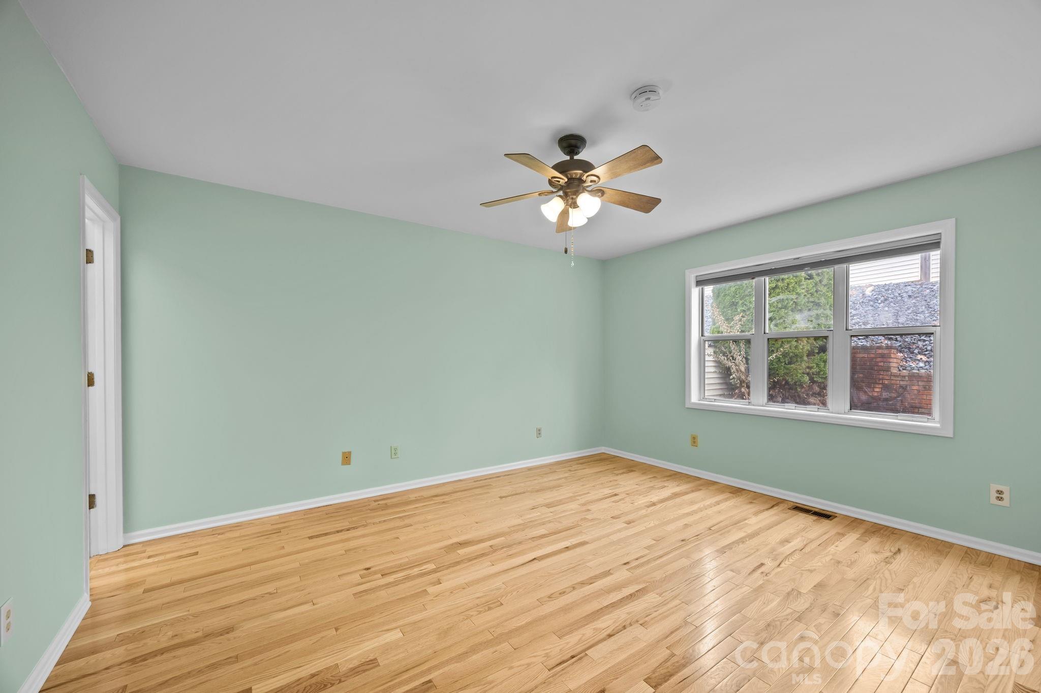 125 Exeter Court — Hendersonville