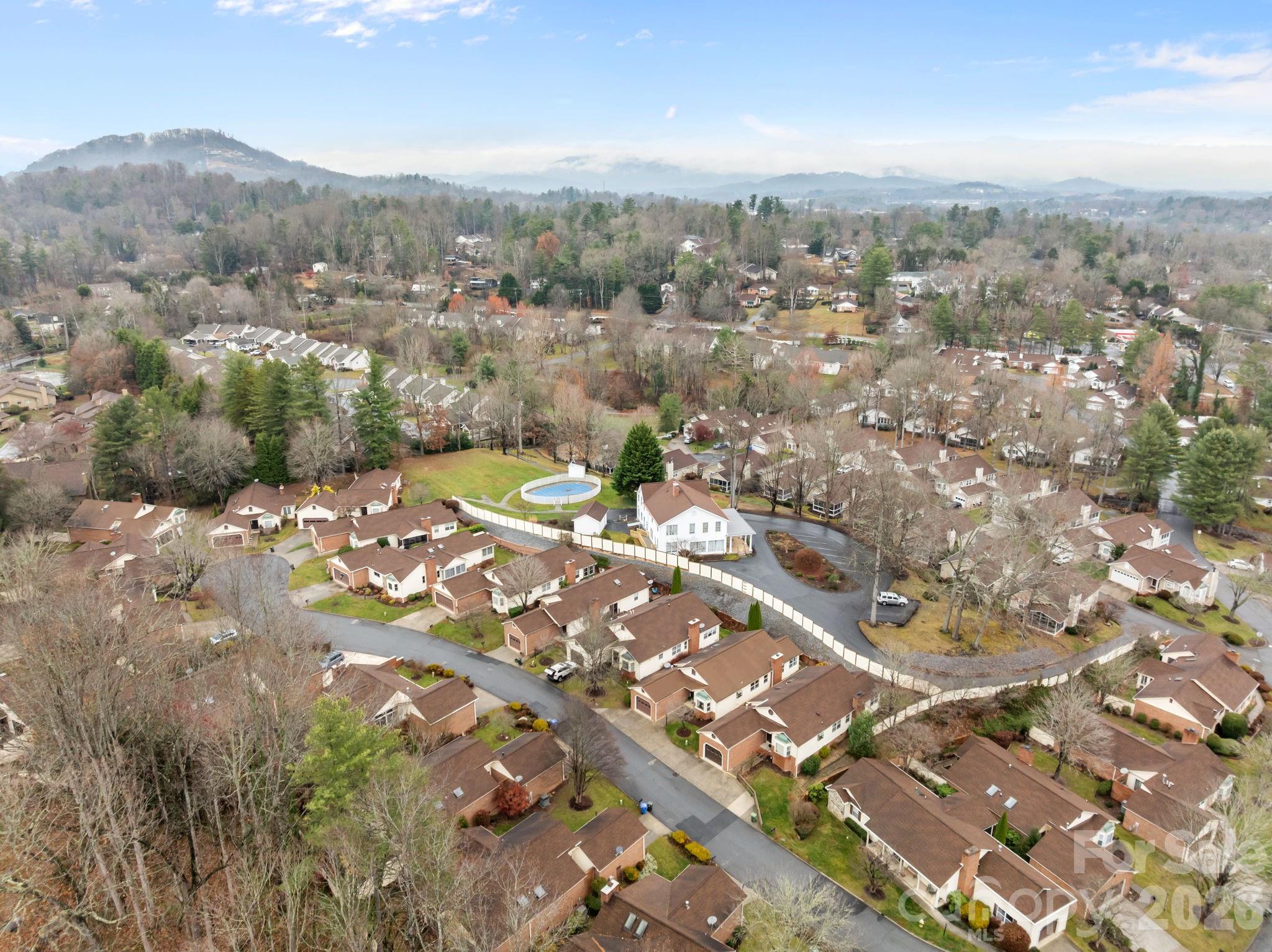 125 Exeter Court — Hendersonville