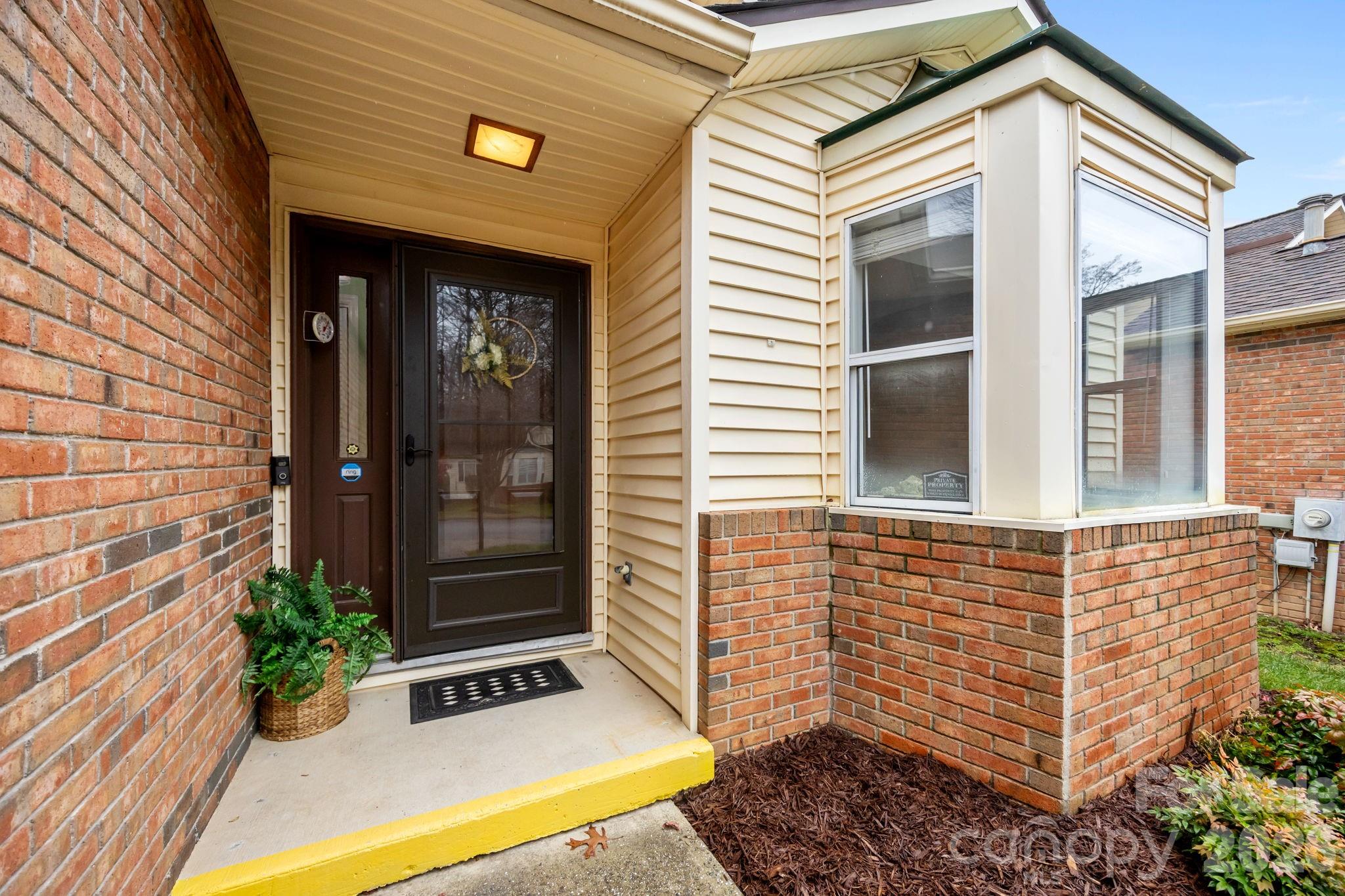 125 Exeter Court — Hendersonville
