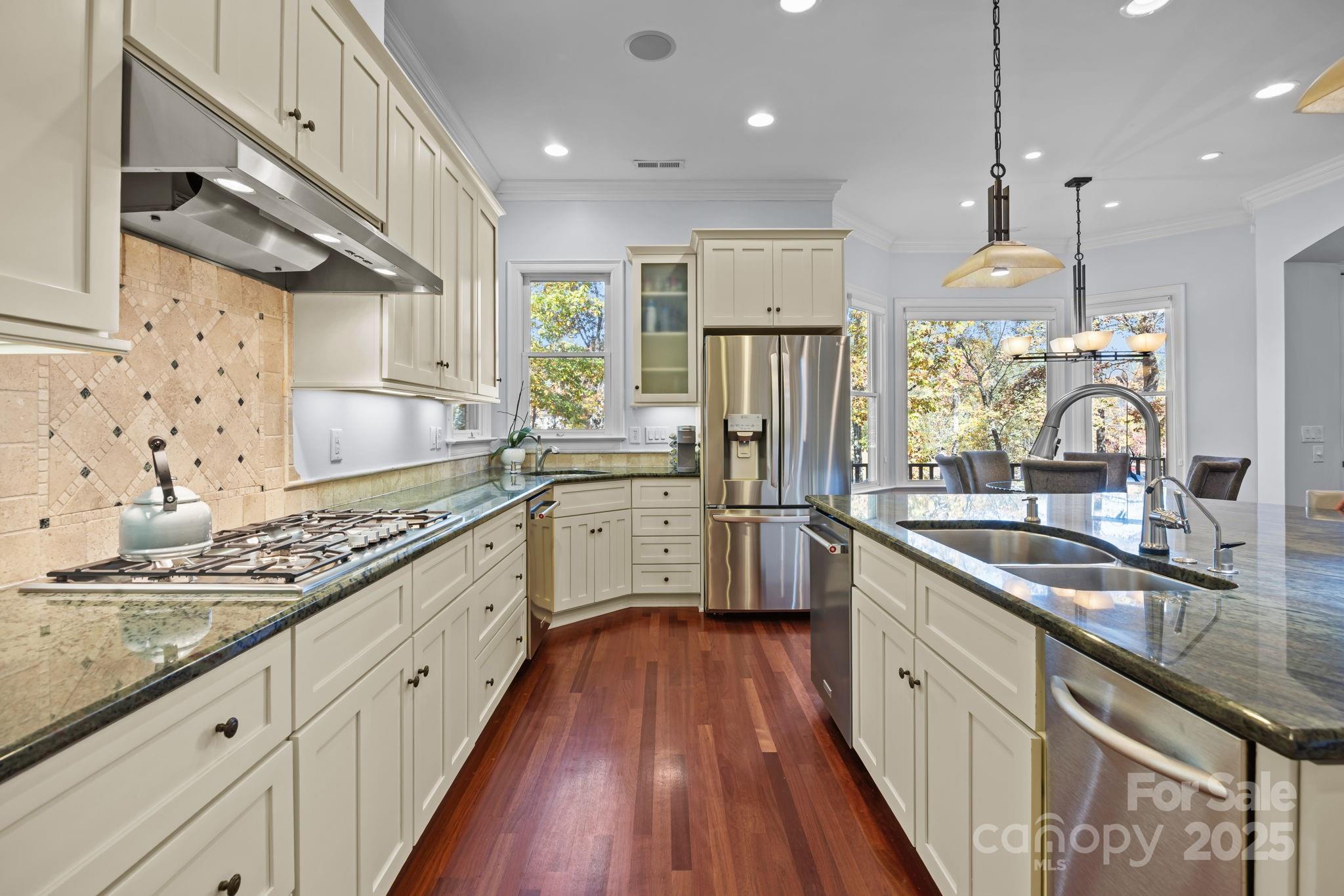 119 Whaling Lane — Mooresville