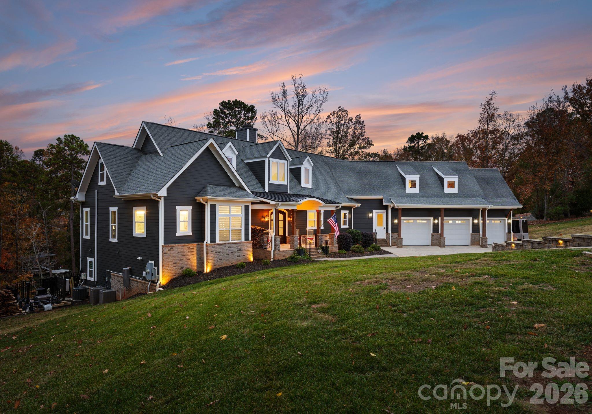 16312 Cozy Cove Road — Charlotte