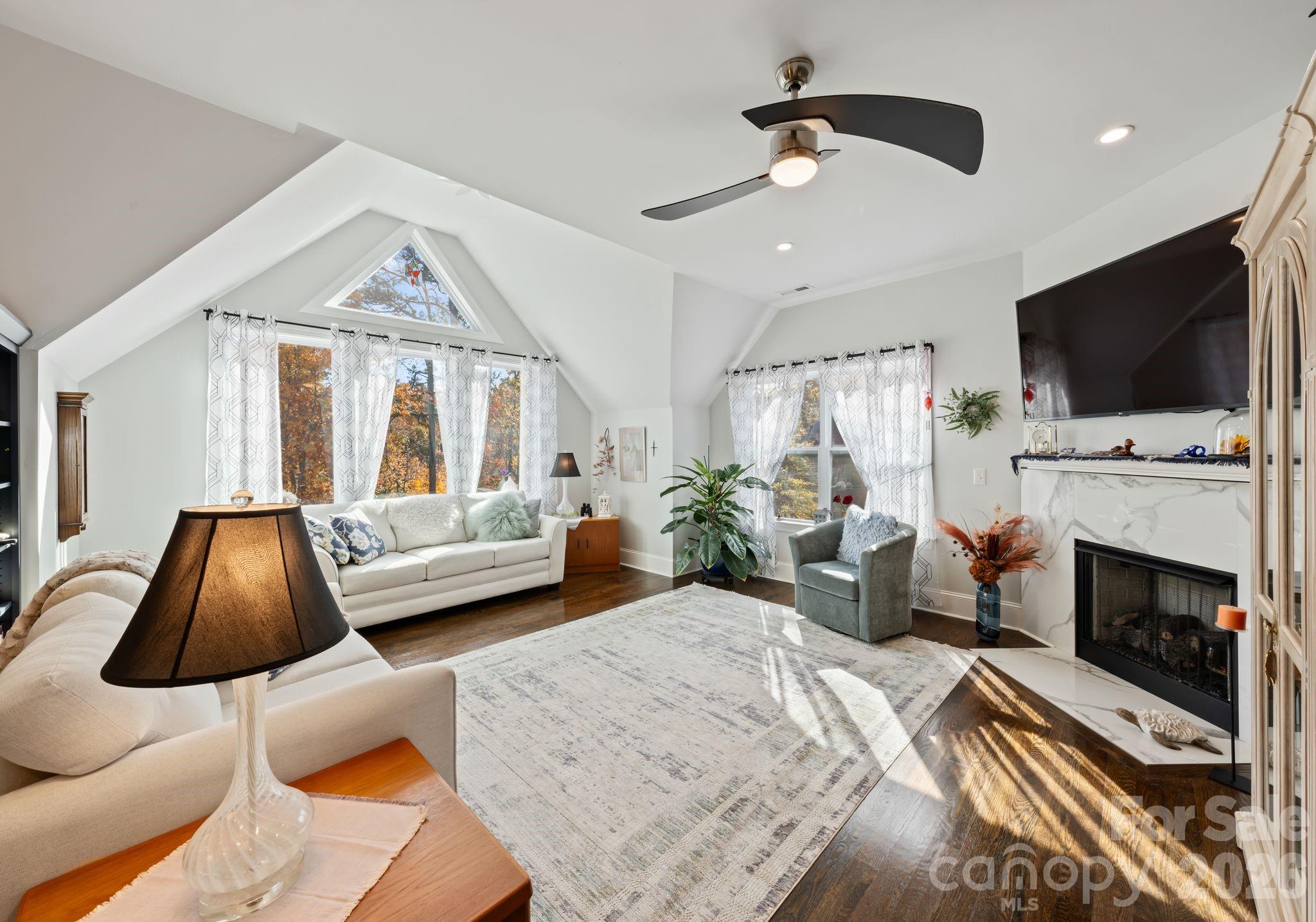 16312 Cozy Cove Road — Charlotte