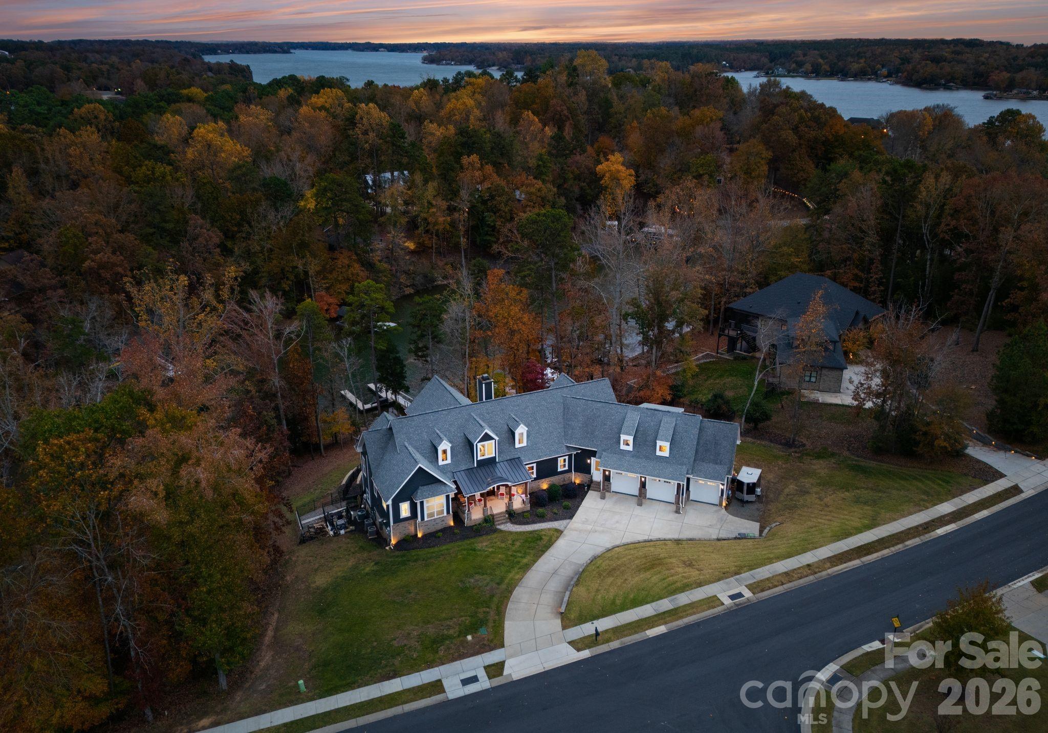 16312 Cozy Cove Road — Charlotte