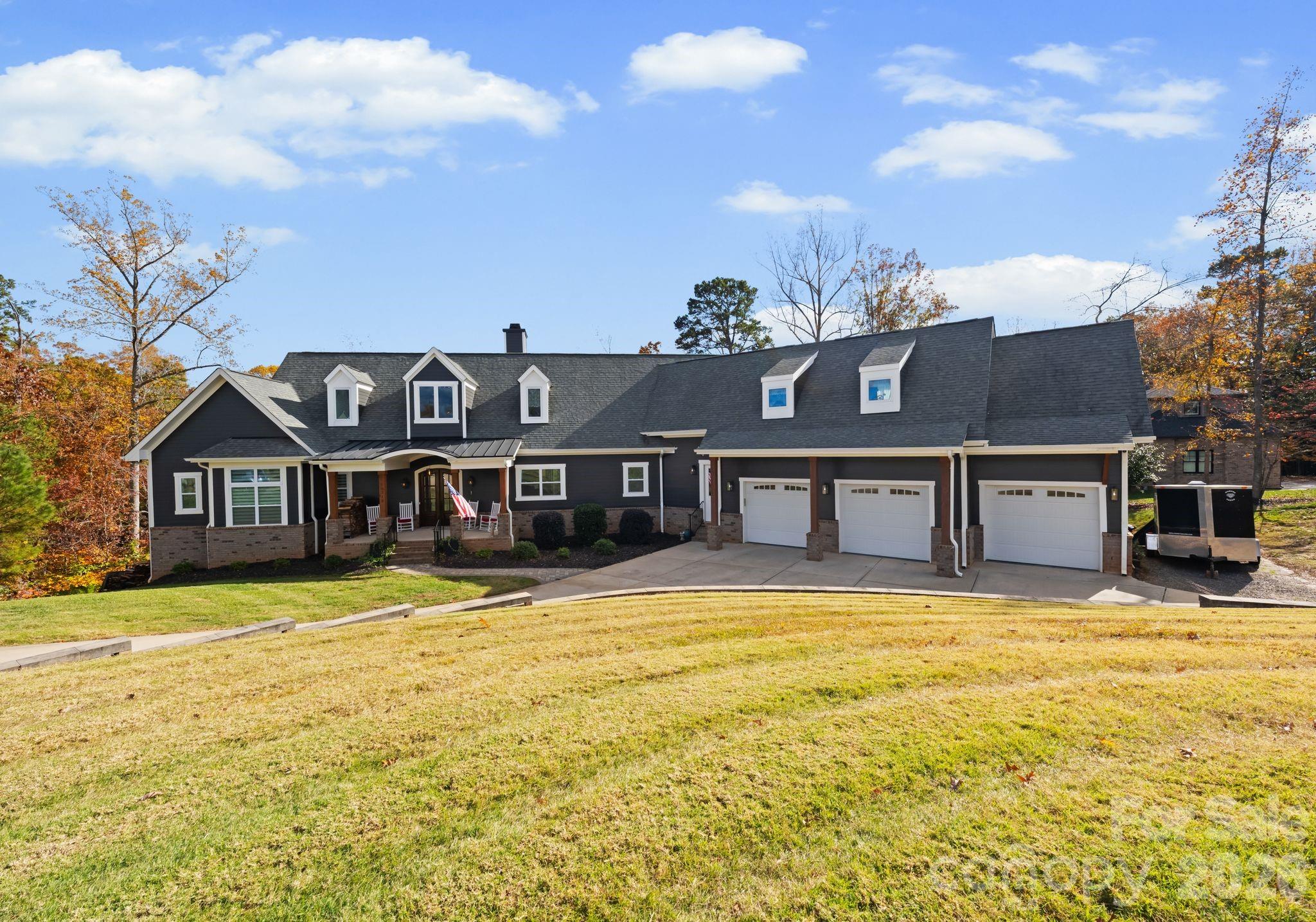 16312 Cozy Cove Road — Charlotte