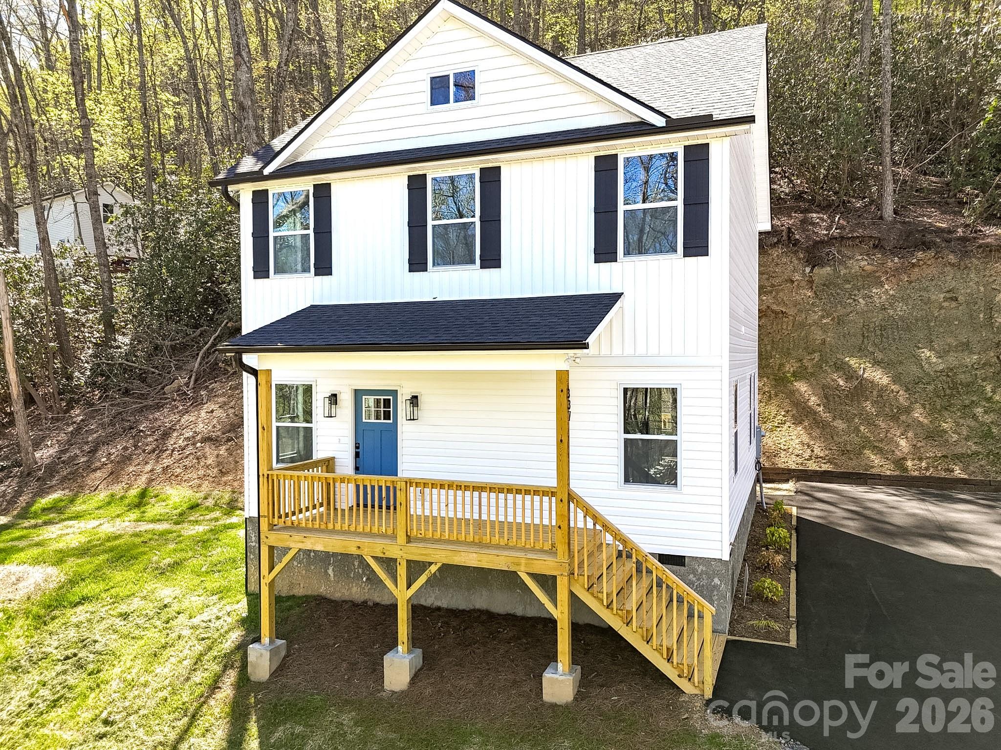 337 Garren Creek Road — Fairview