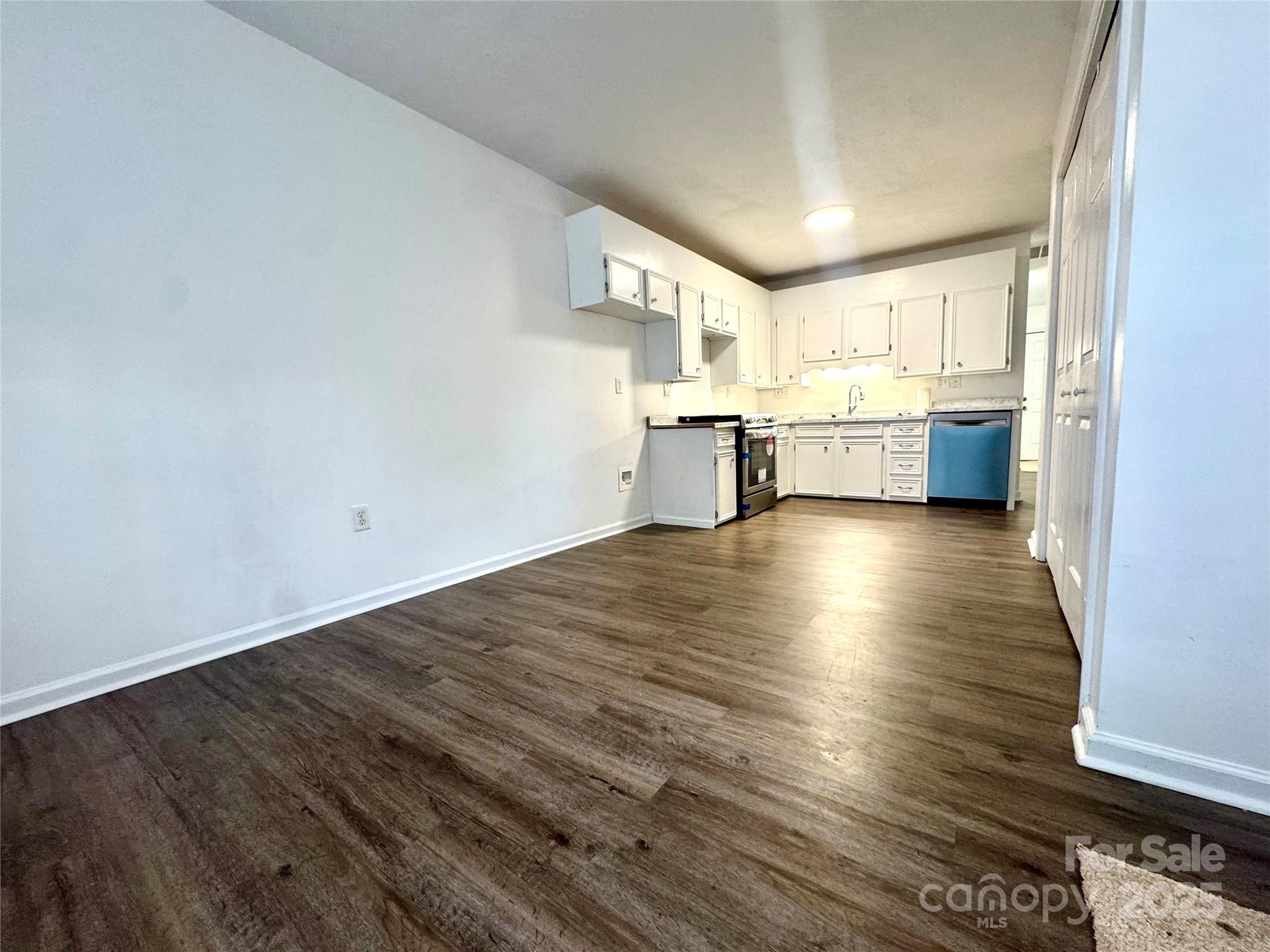 117 24th Street NW — Hickory