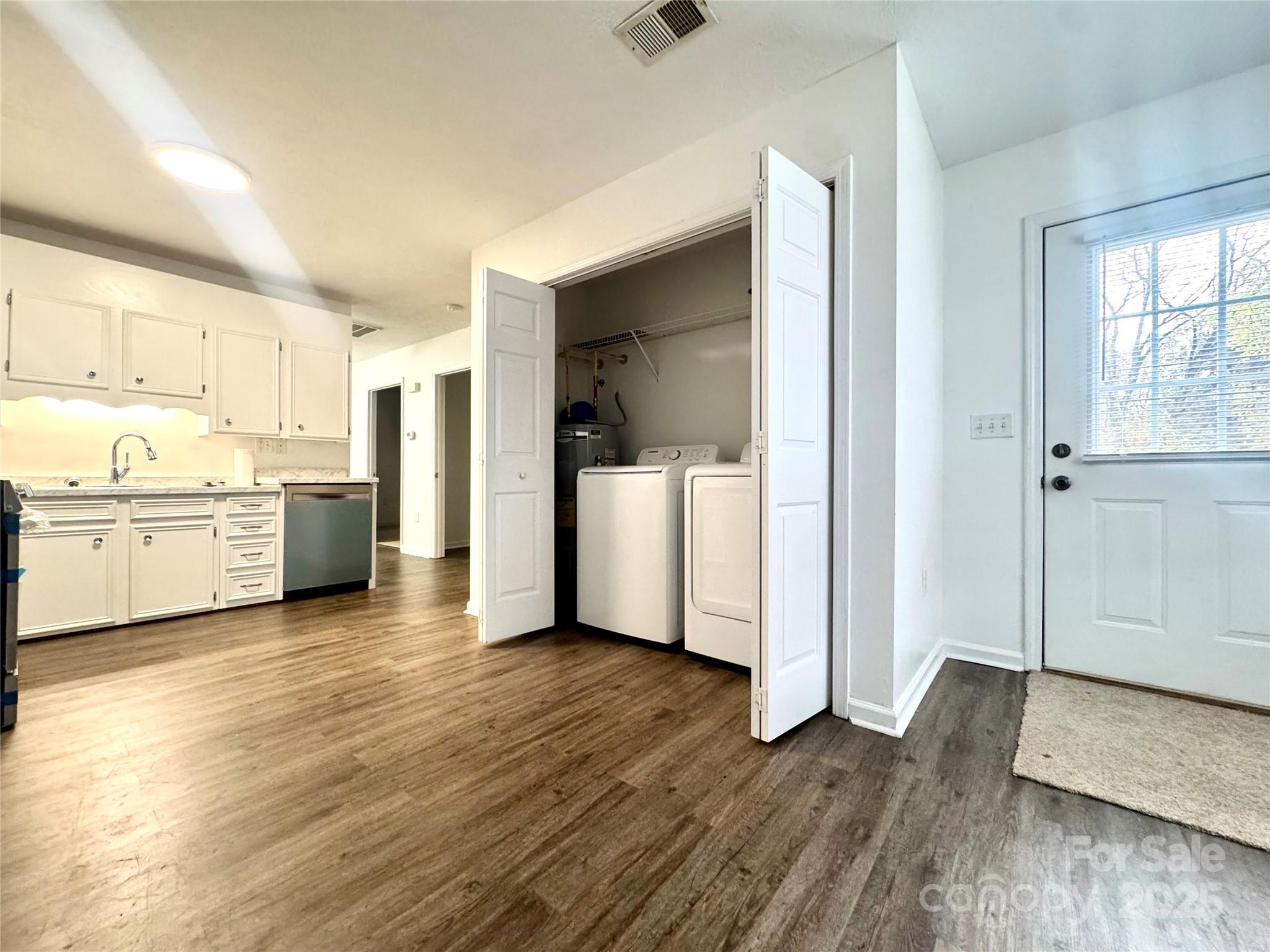 117 24th Street NW — Hickory