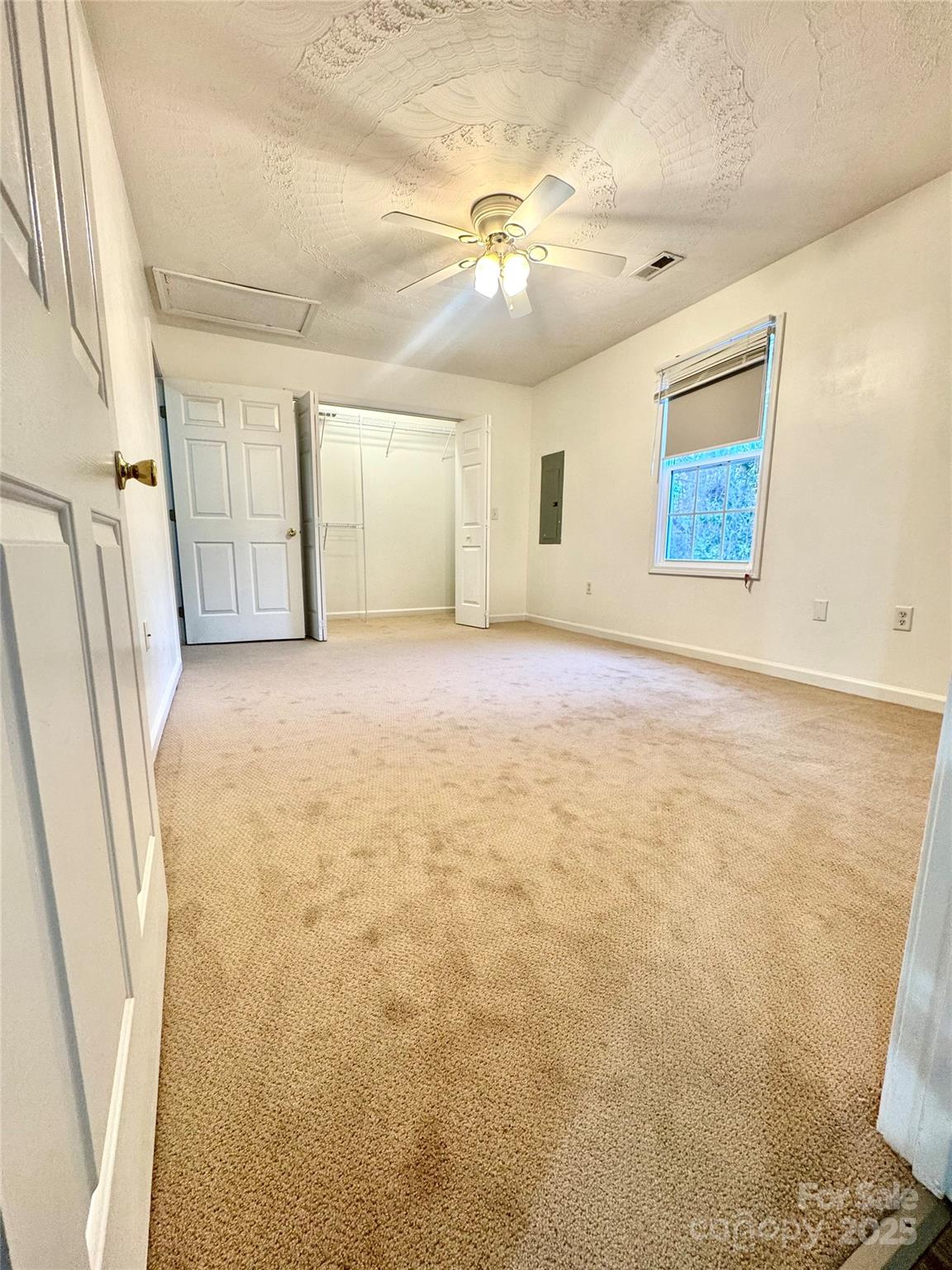 117 24th Street NW — Hickory