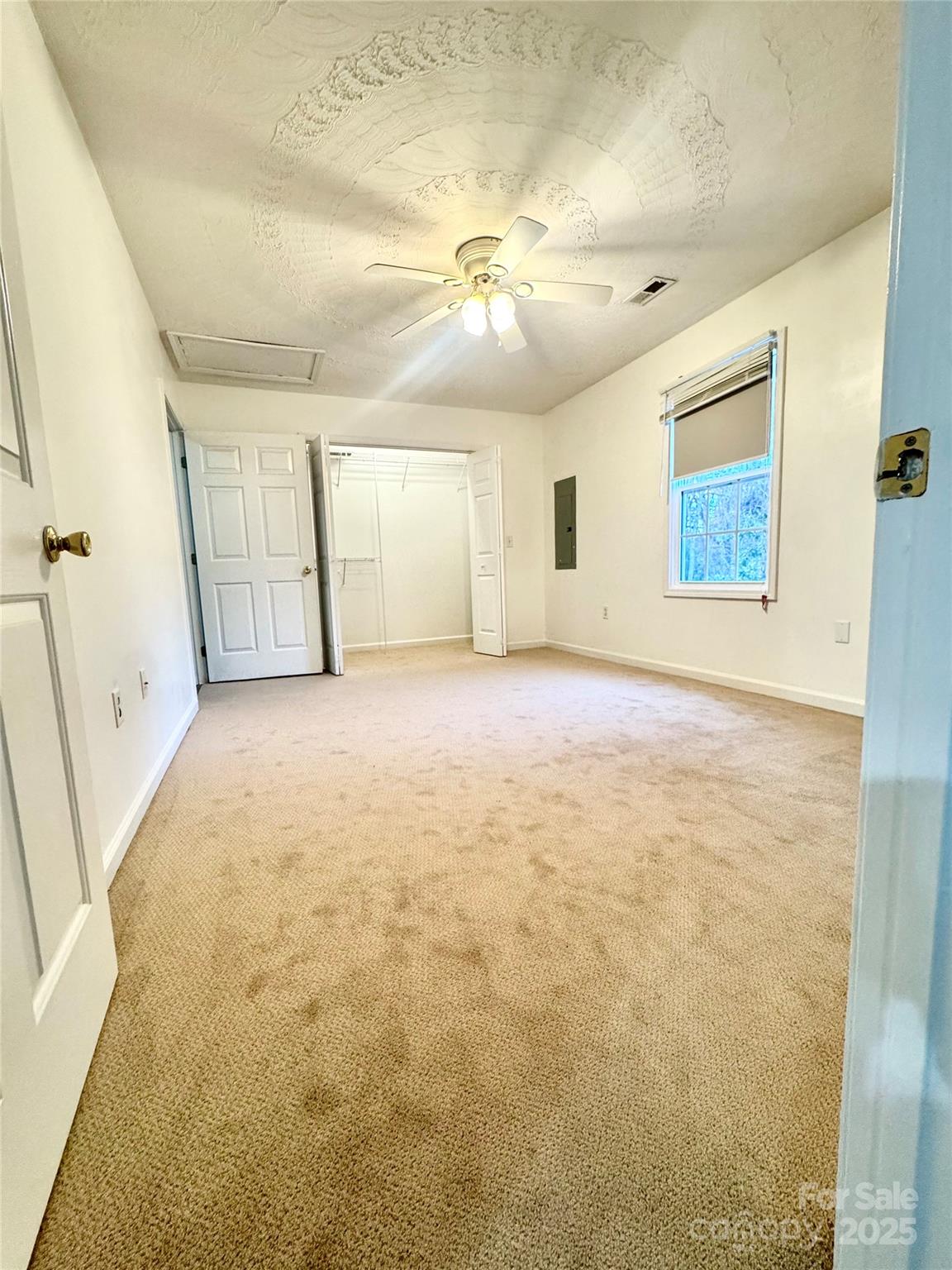 117 24th Street NW — Hickory