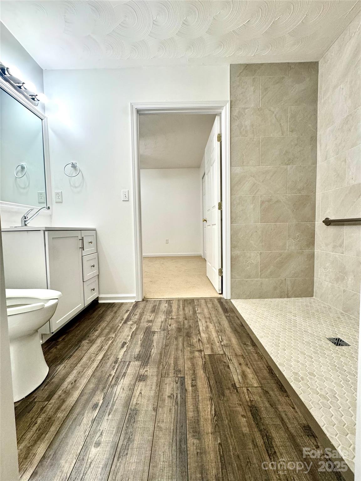 117 24th Street NW — Hickory