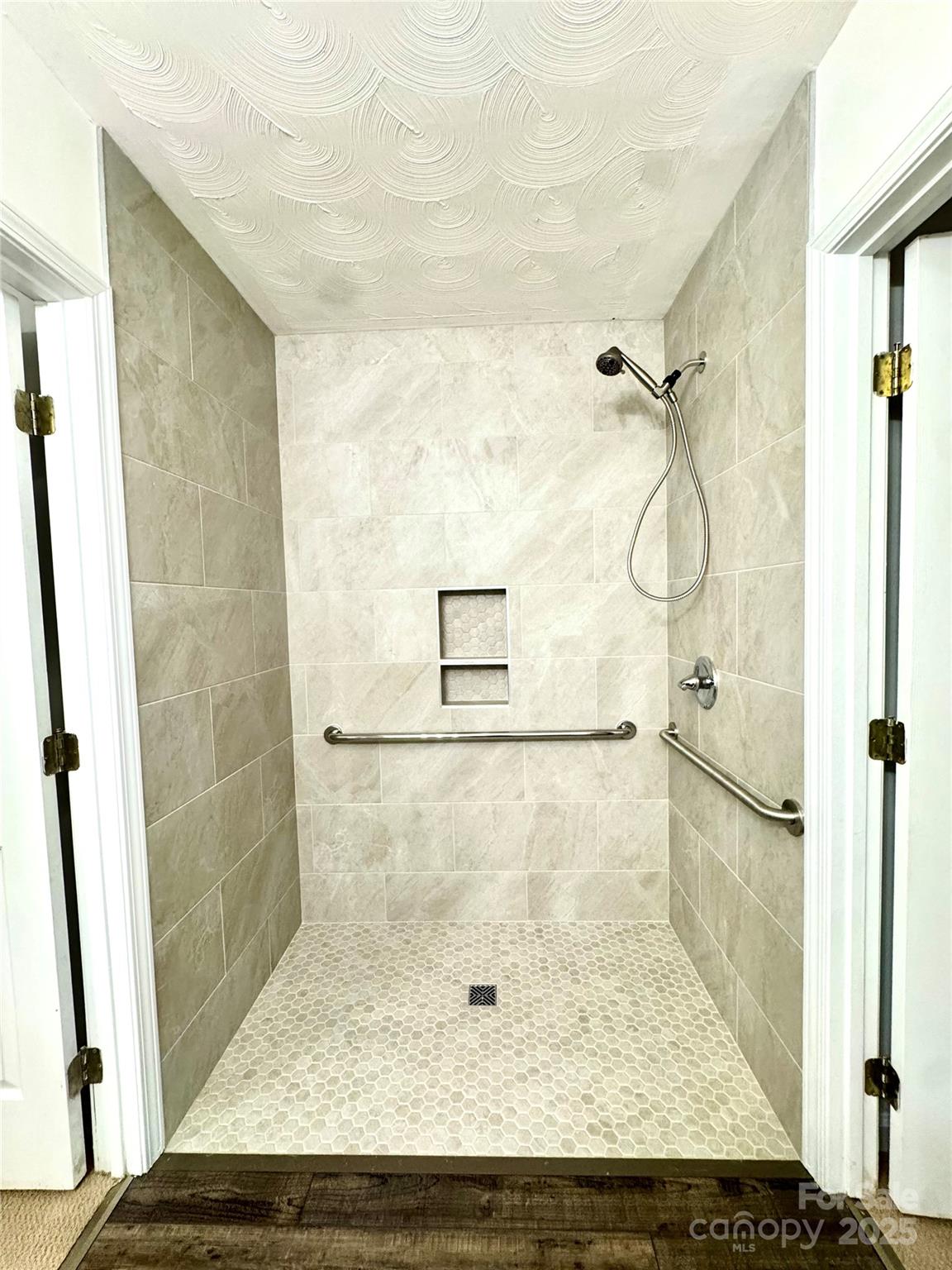 117 24th Street NW — Hickory
