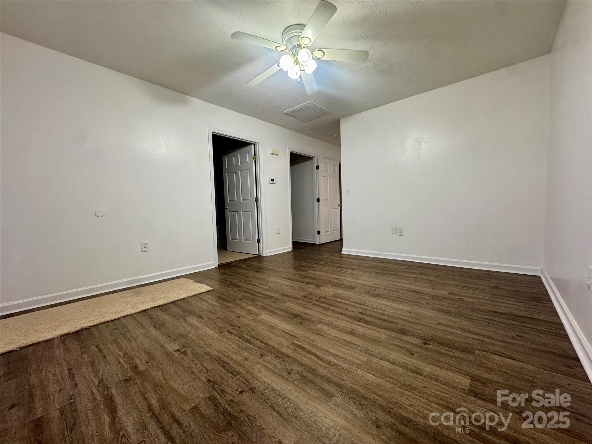 117 24th Street NW — Hickory