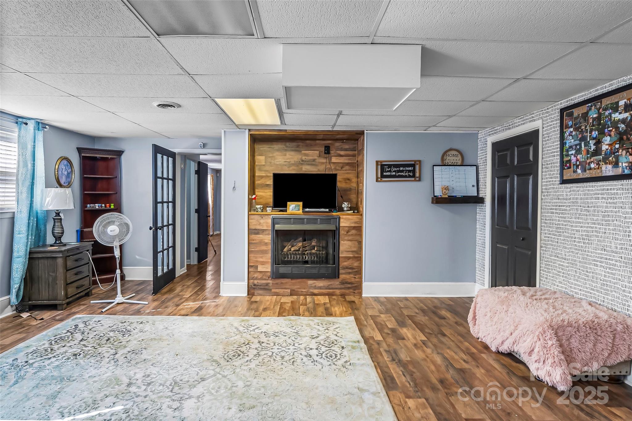 304 Parlier Avenue NE — Conover