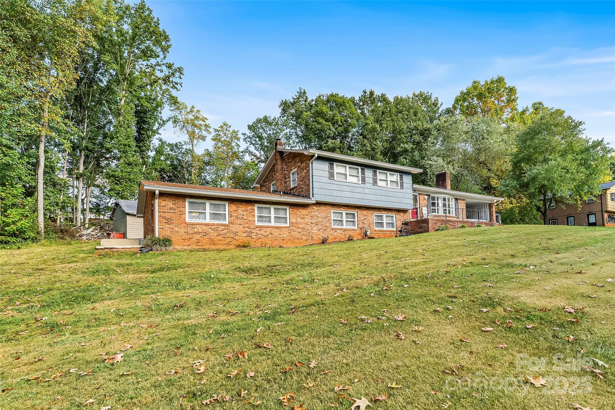 304 Parlier Avenue NE — Conover