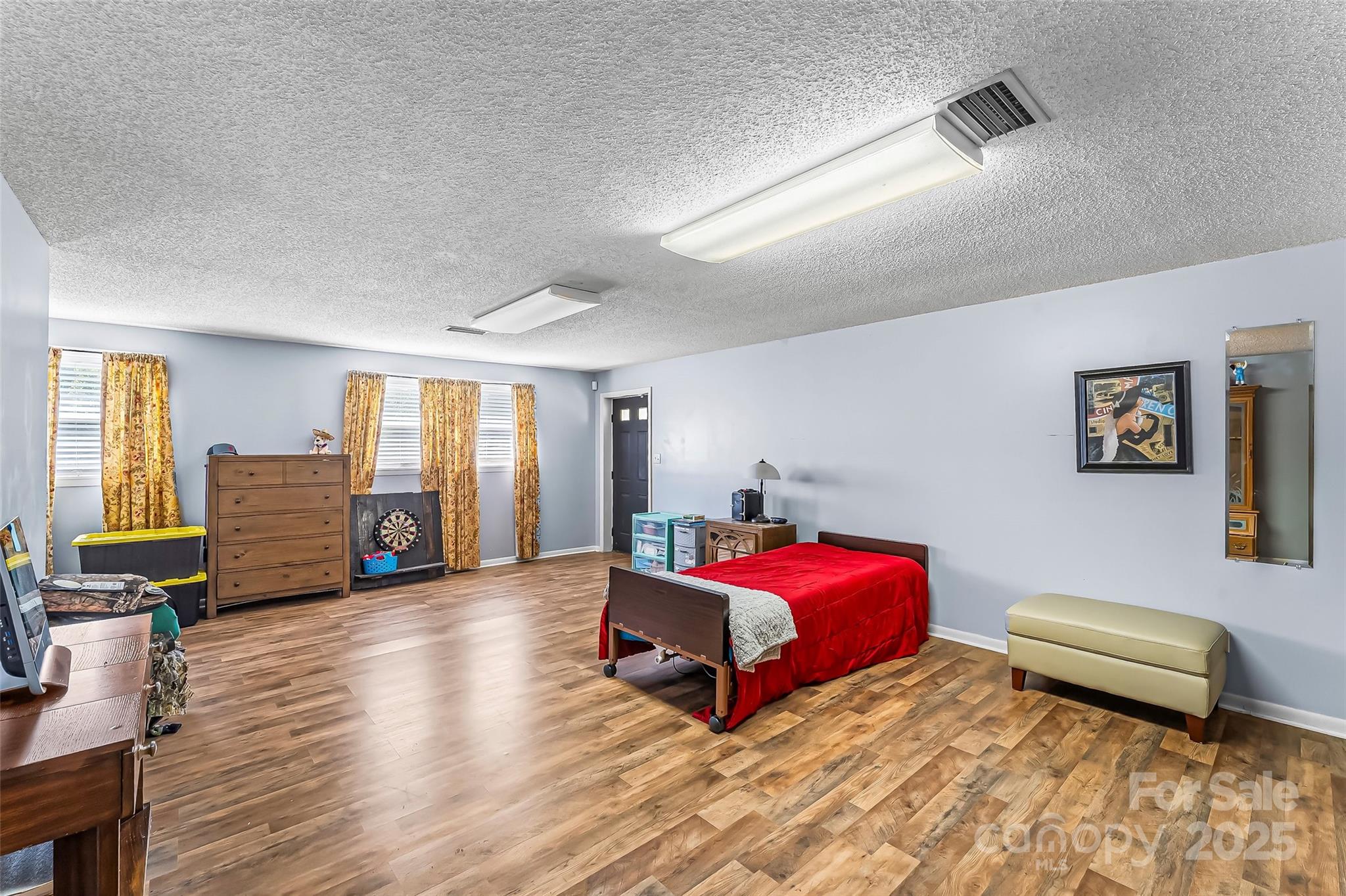 304 Parlier Avenue NE — Conover