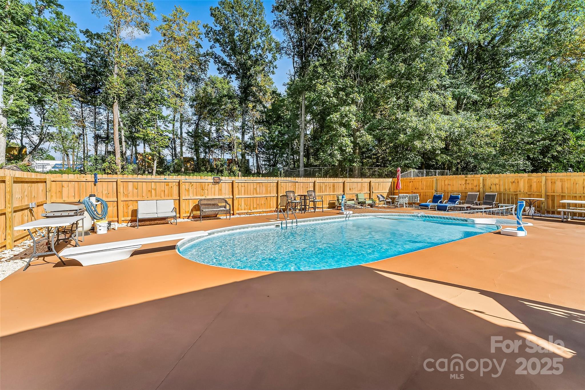 304 Parlier Avenue NE — Conover