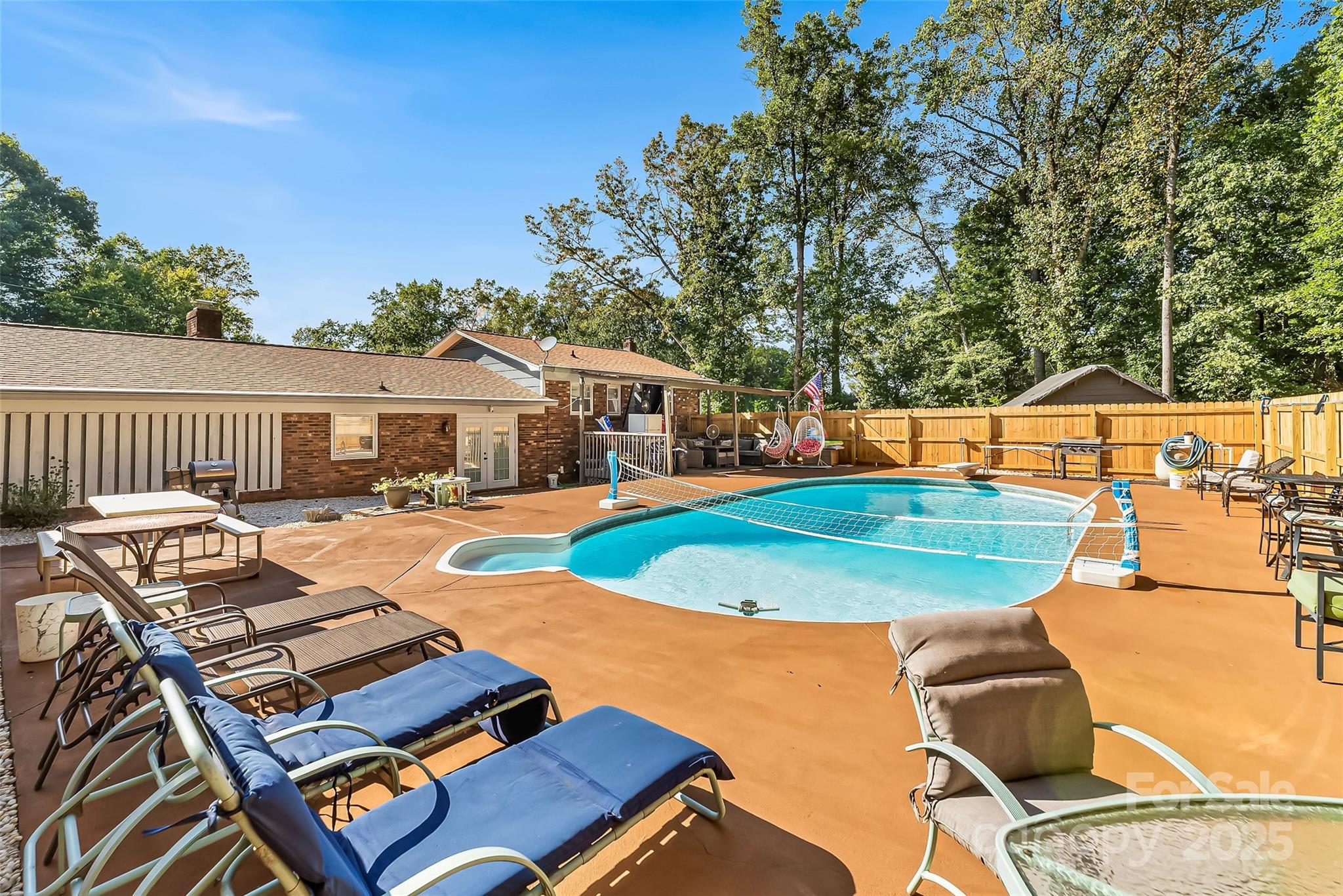 304 Parlier Avenue NE — Conover